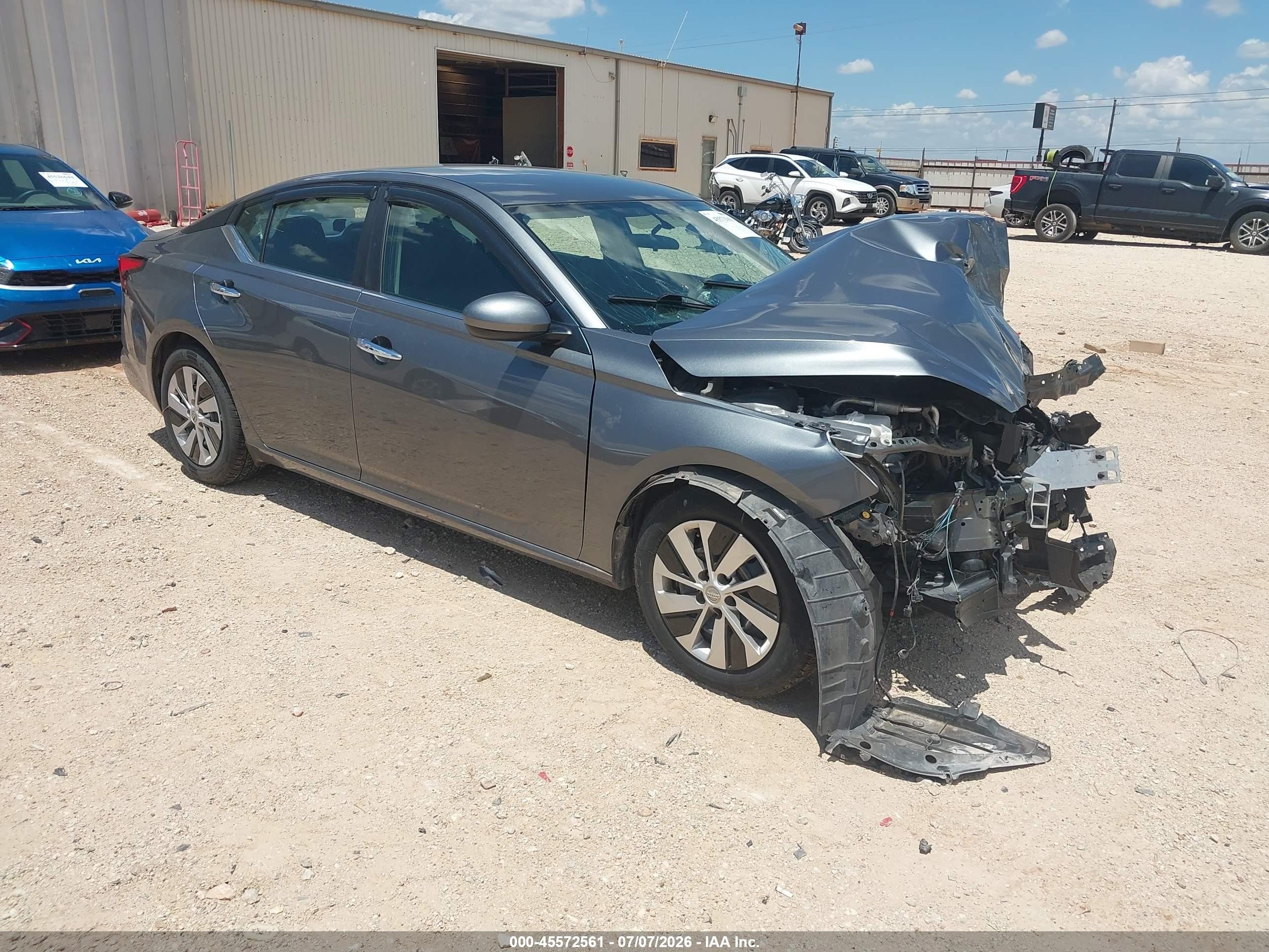 2019 Nissan Altima VIN 1N4BL4BV0KC169717 IAAI salvage auction — Front End, Salvage (Texas), sold $550 on 2026-08-30 (photo 1)