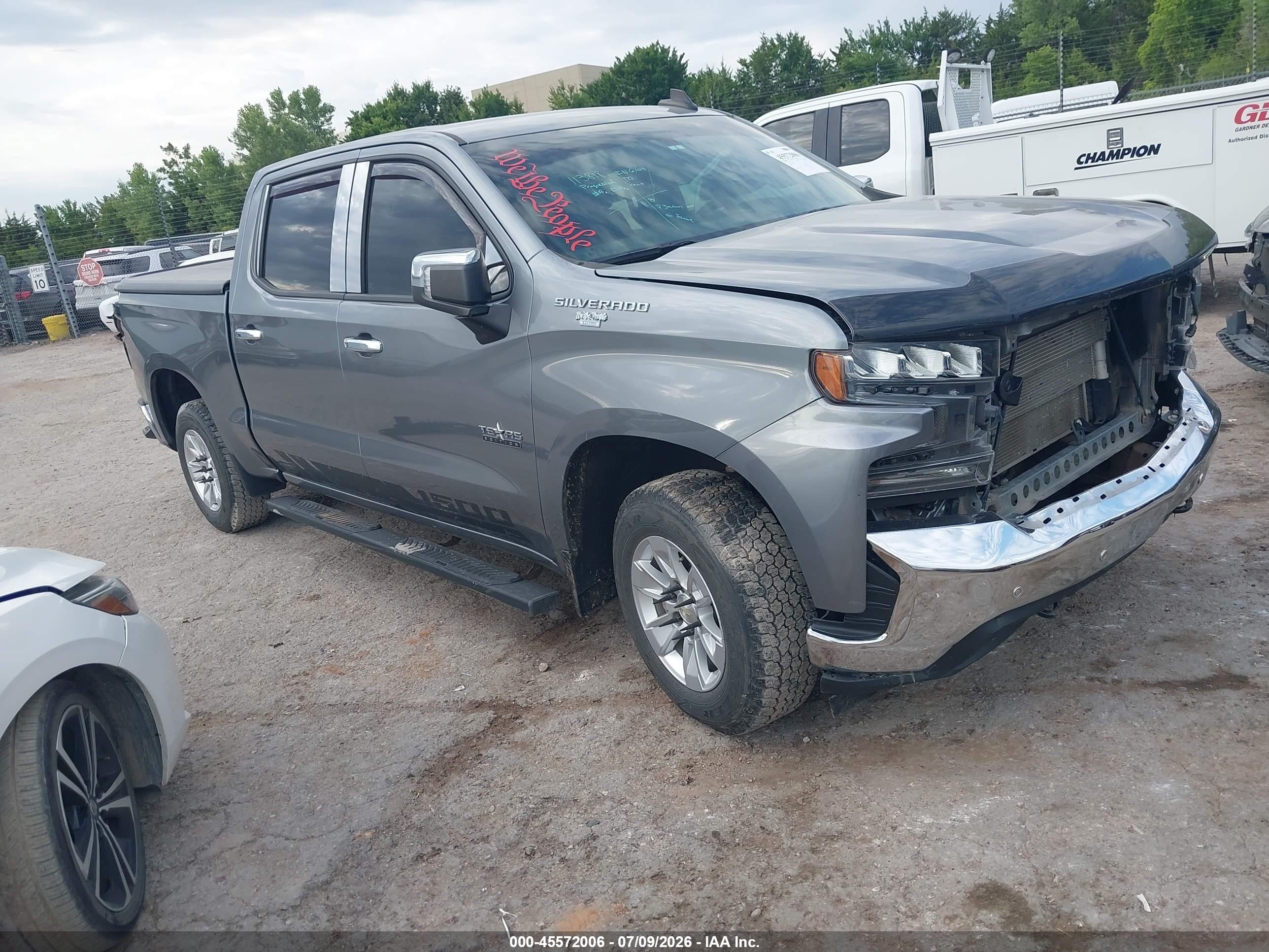 2019 Chevrolet Silverado 1500 VIN 3GCPWCED4KG281731 — IAAI salvage auction photo