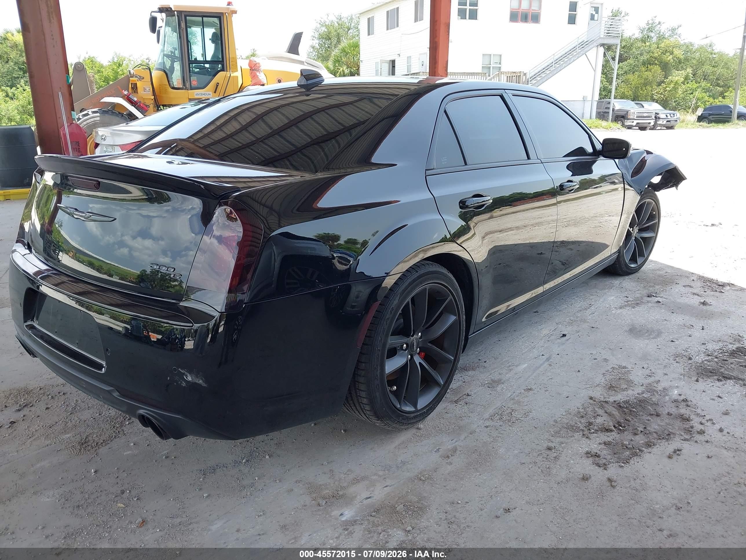2023 Chrysler 300 VIN 2C3CCAPJ0PH501232 IAAI salvage auction — Front End, Rebuildable (Florida), sold $18,125 on 2026-08-18 (photo 4)