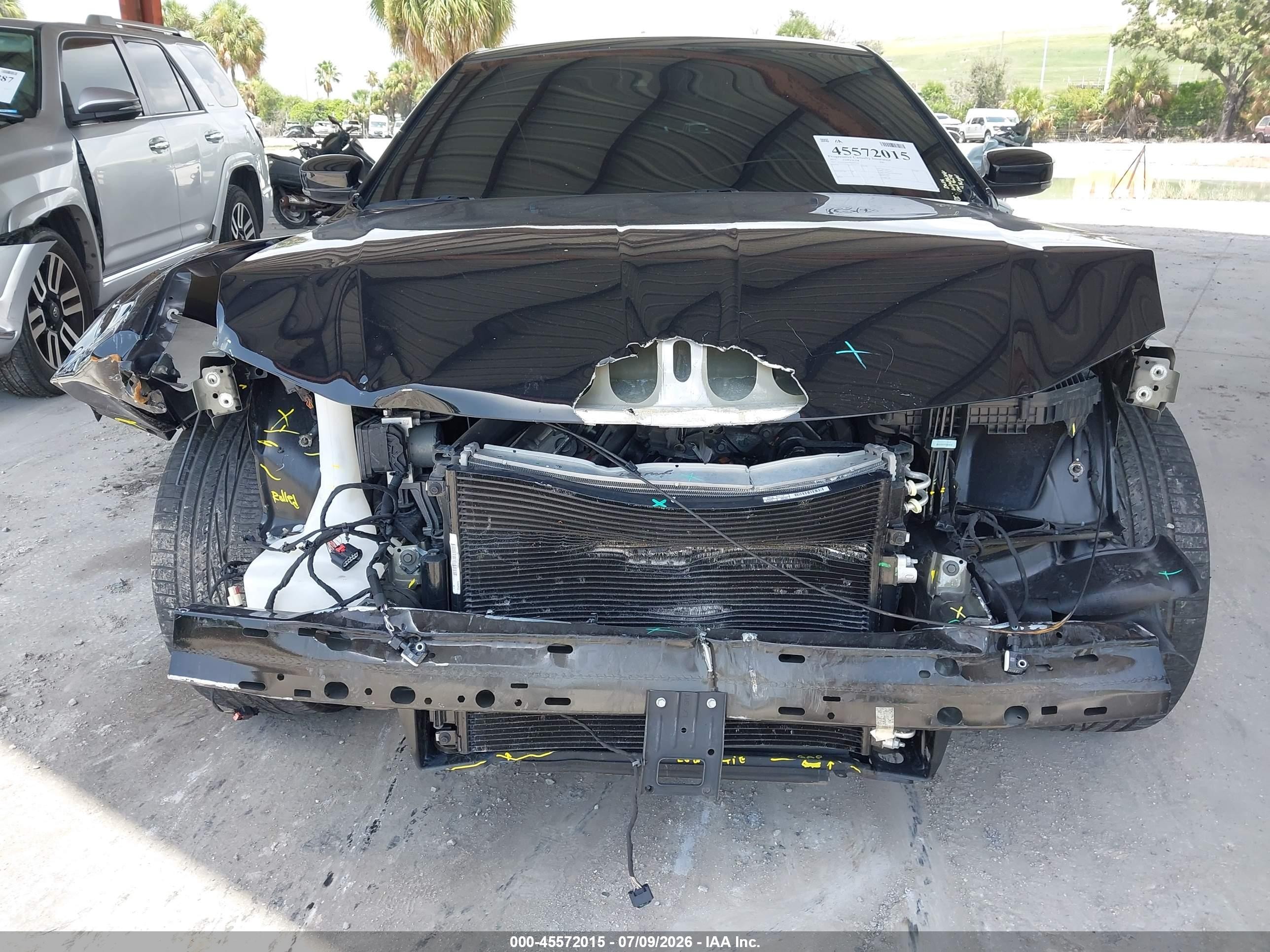 2023 Chrysler 300 VIN 2C3CCAPJ0PH501232 IAAI salvage auction — Front End, Rebuildable (Florida), sold $18,125 on 2026-08-18 (photo 6)