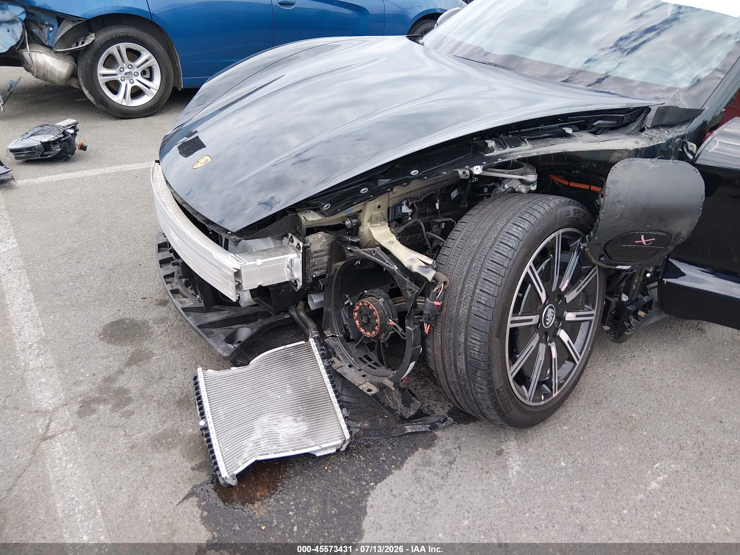 2023 Porsche Taycan VIN WP0AA2Y18PSA17138 IAAI salvage auction — Unknown, Salvage (California), sold $23,400 on 2026-08-17 (photo 6)