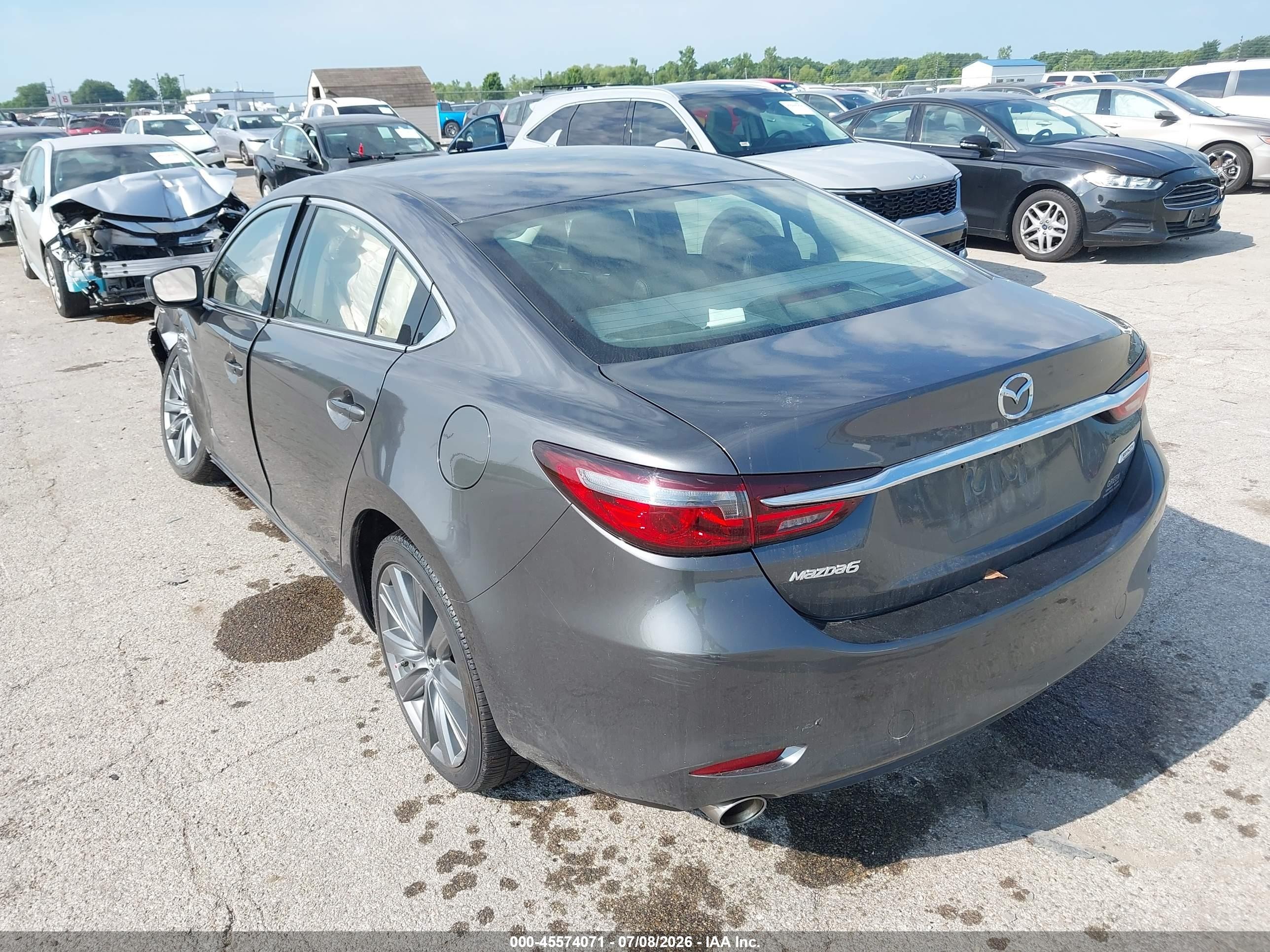 2018 Mazda 6 VIN JM1GL1VM0J1324732 IAAI salvage auction — Unknown, Salvage (Illinois), sold $2,650 on 2026-09-09 (photo 3)