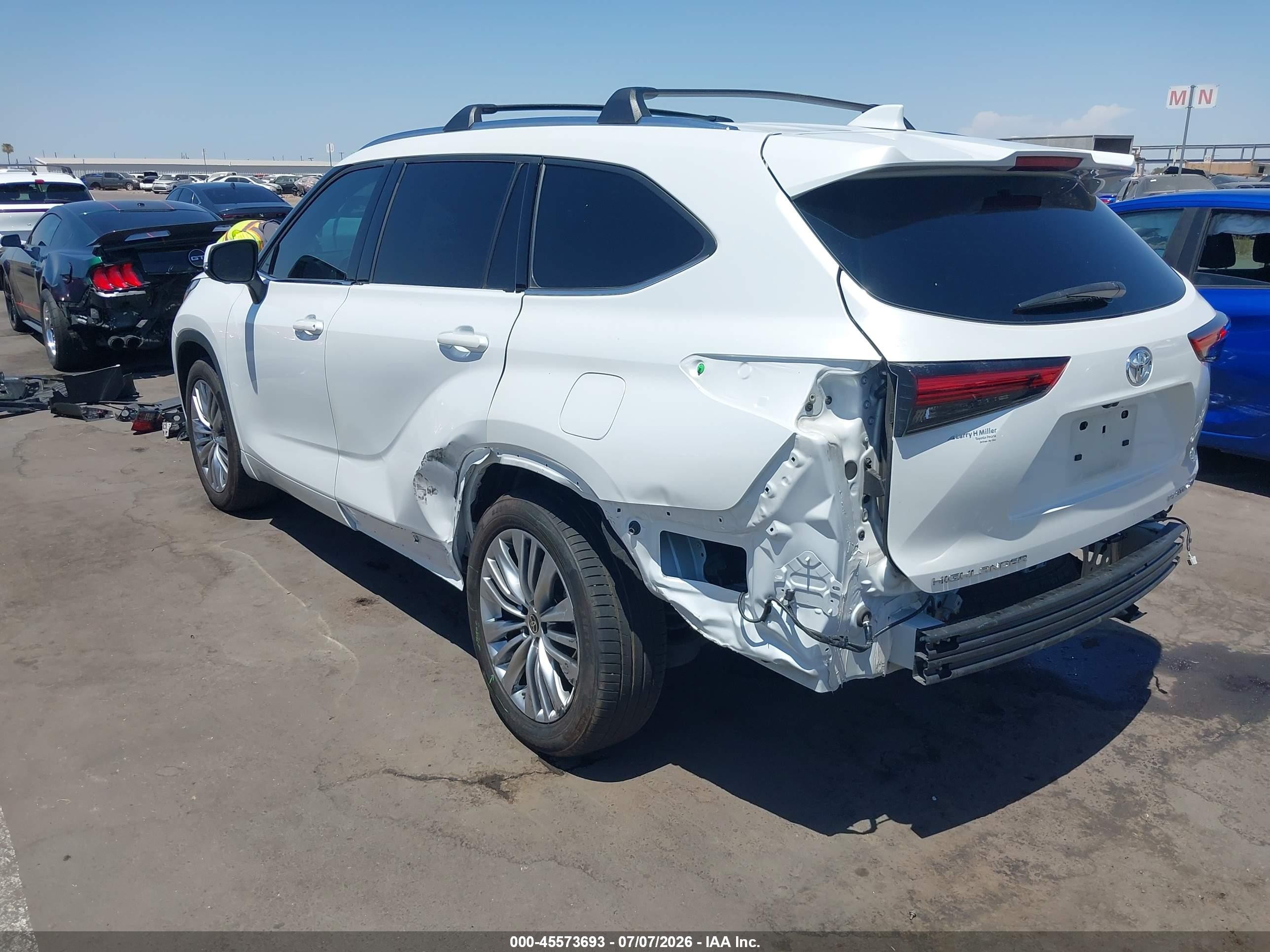 2023 Toyota Highlander VIN 5TDKDRAH8PS507516 IAAI salvage auction — Rear End, Salvage (Arizona), sold $21,100 on 2026-09-25 (photo 3)