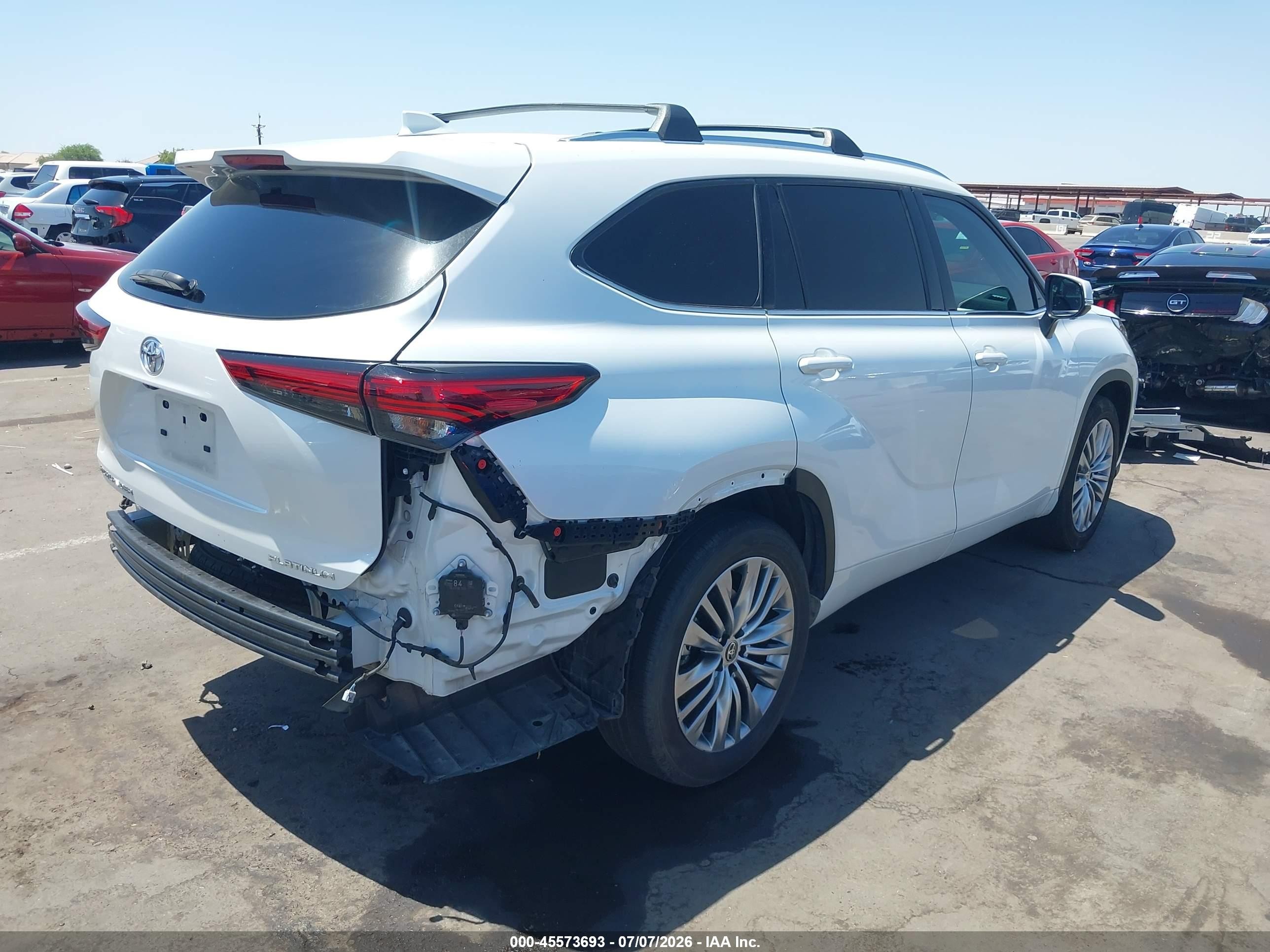 2023 Toyota Highlander VIN 5TDKDRAH8PS507516 IAAI salvage auction — Rear End, Salvage (Arizona), sold $21,100 on 2026-09-25 (photo 4)