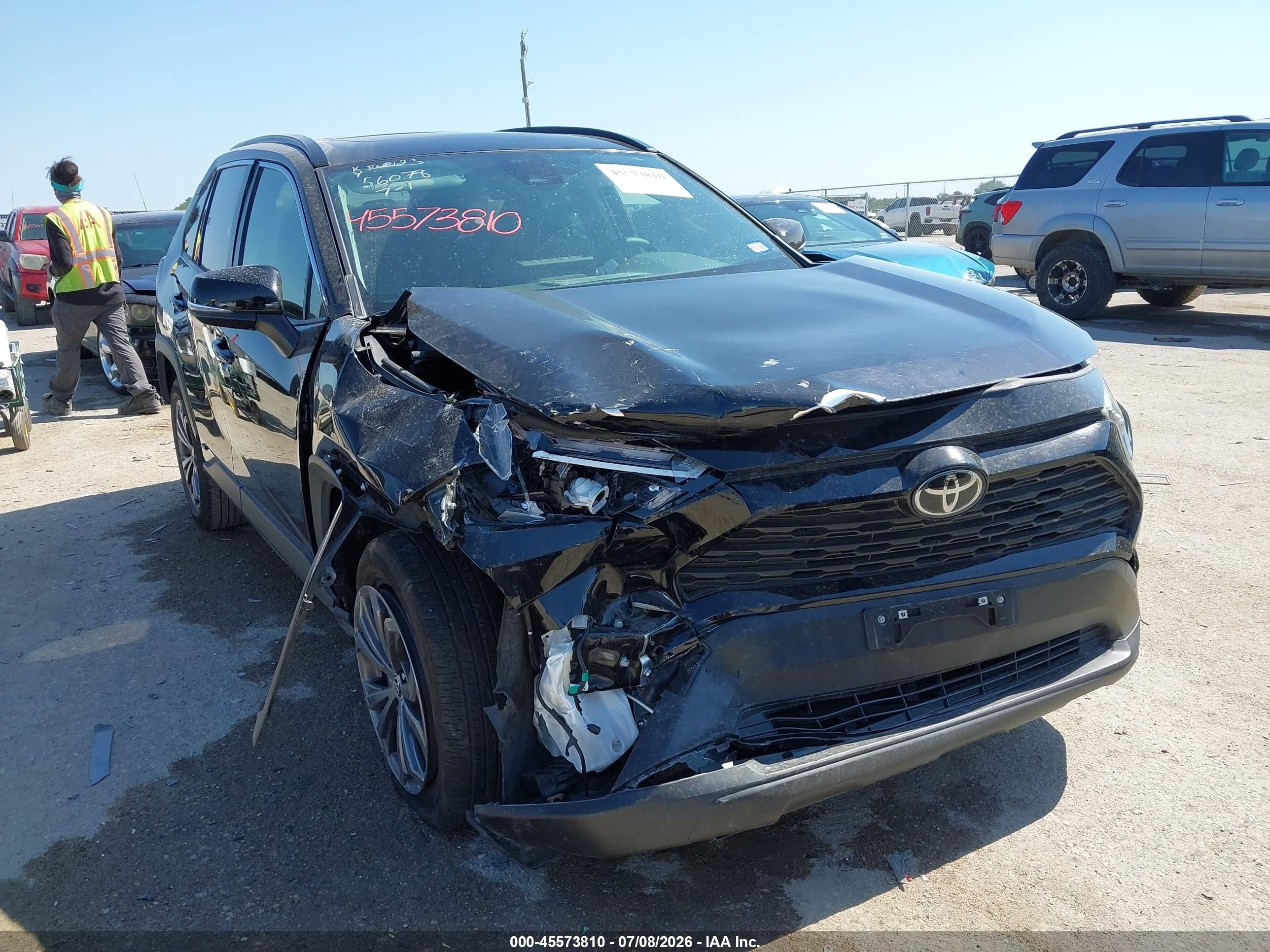 2025 Toyota RAV4 Hybrid VIN JTMB6RFV6SJ094770 — IAAI salvage auction photo