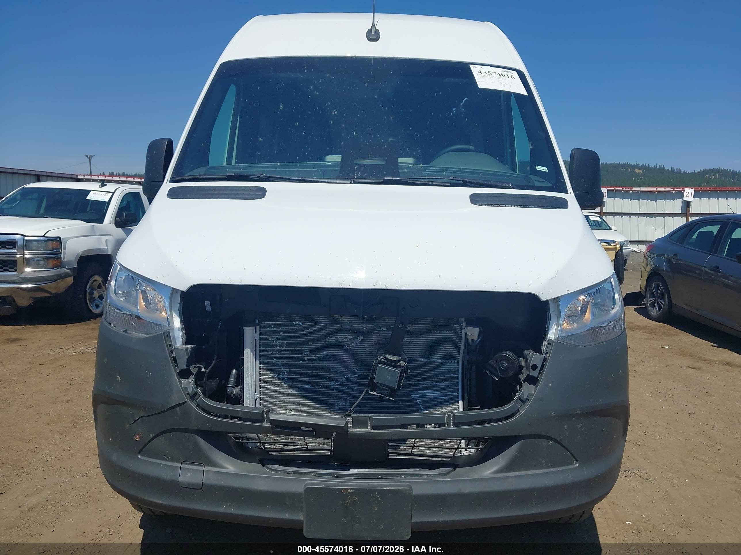 2026 Mercedes-Benz Sprinter VIN W1Z4KGHY1TT617691 IAAI salvage auction — Front End, Enterprise Vehicles Clear Only (Utah), sold $33,000 on 2026-07-11 (photo 6)