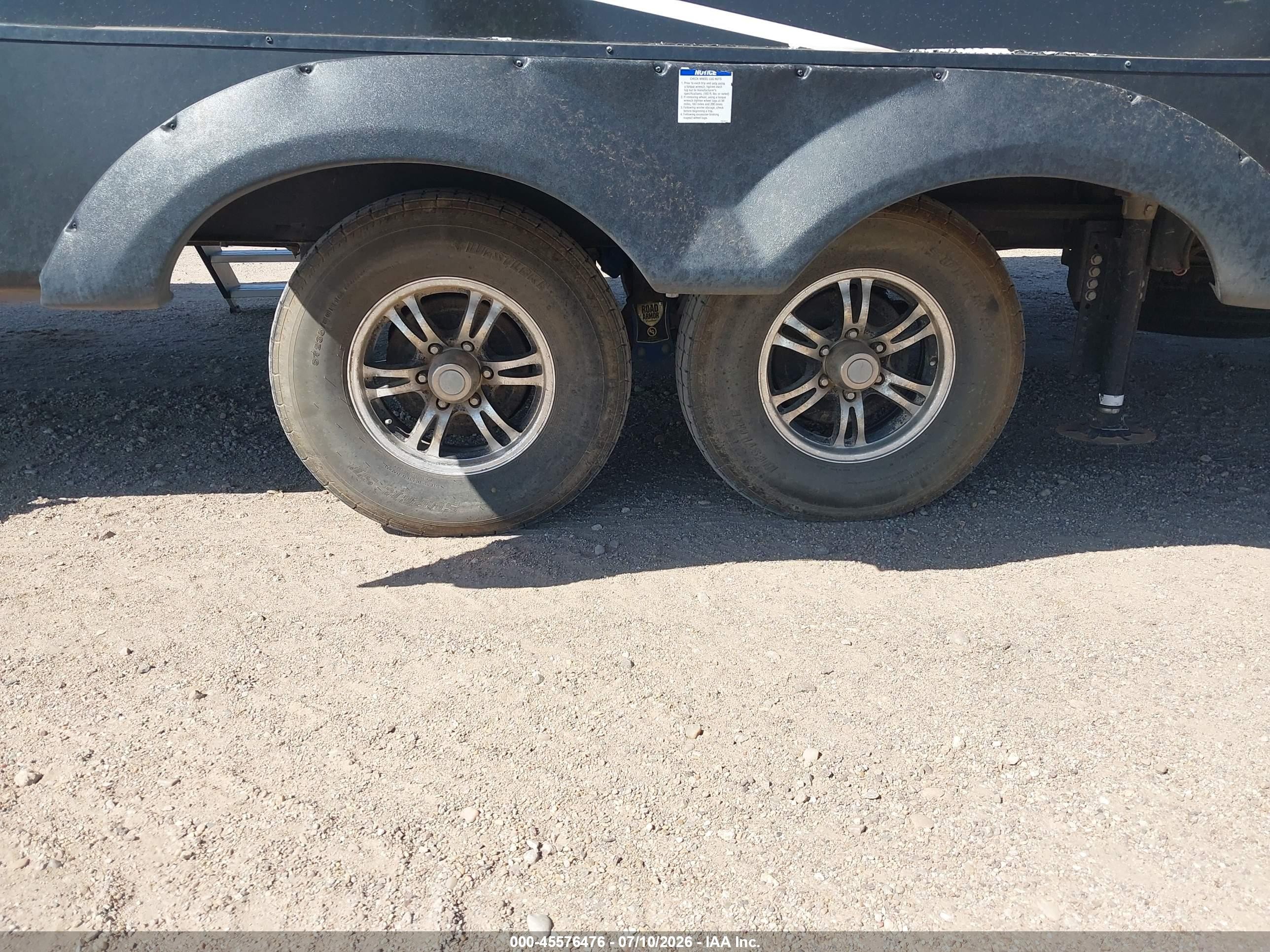 2021 Forest River Phoenix VIN 5ZT3SPVB0MA001397 IAAI salvage auction — Storm Damage, Original (Texas), sold $7,150 on 2026-10-08 (photo 7)