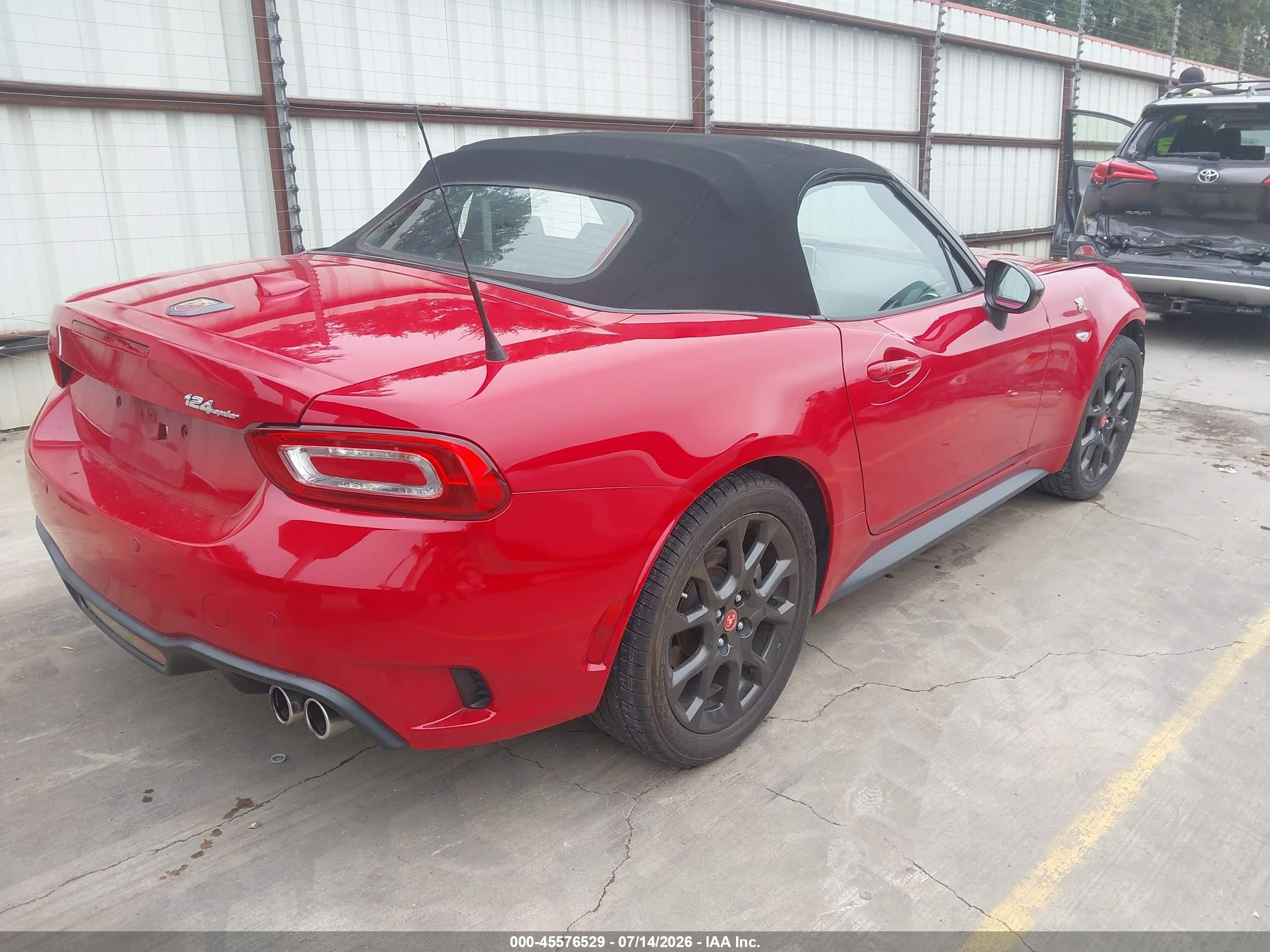 2019 Fiat 124 spider VIN JC1NFAEK4K0143229 IAAI salvage auction — Front End, Original (Texas), sold $7,125 on 2026-09-09 (photo 4)