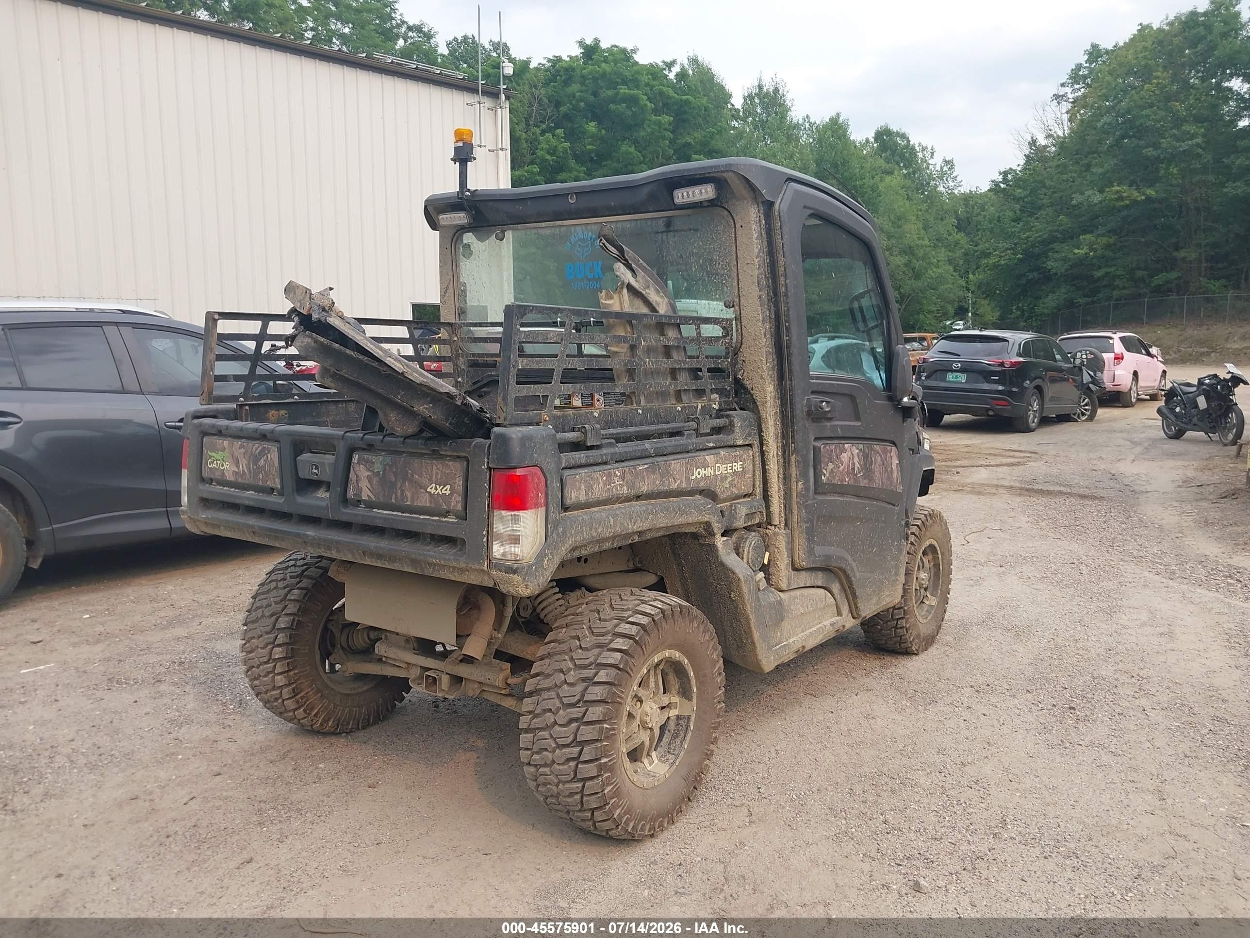 2023 John Deere Gator VIN 1M0835MDPPM062893 IAAI salvage auction — Side, Salvage (Vermont), sold $4,050 on 2026-10-06 (photo 4)