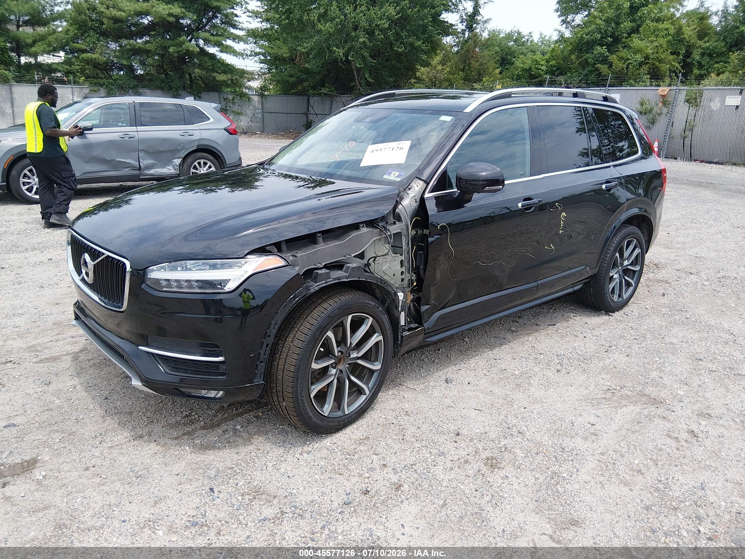 2018 Volvo Xc90 VIN YV4102PK6J1370403 IAAI salvage auction — Side, Salvage (New Jersey), sold $3,250 on 2026-09-12 (photo 2)
