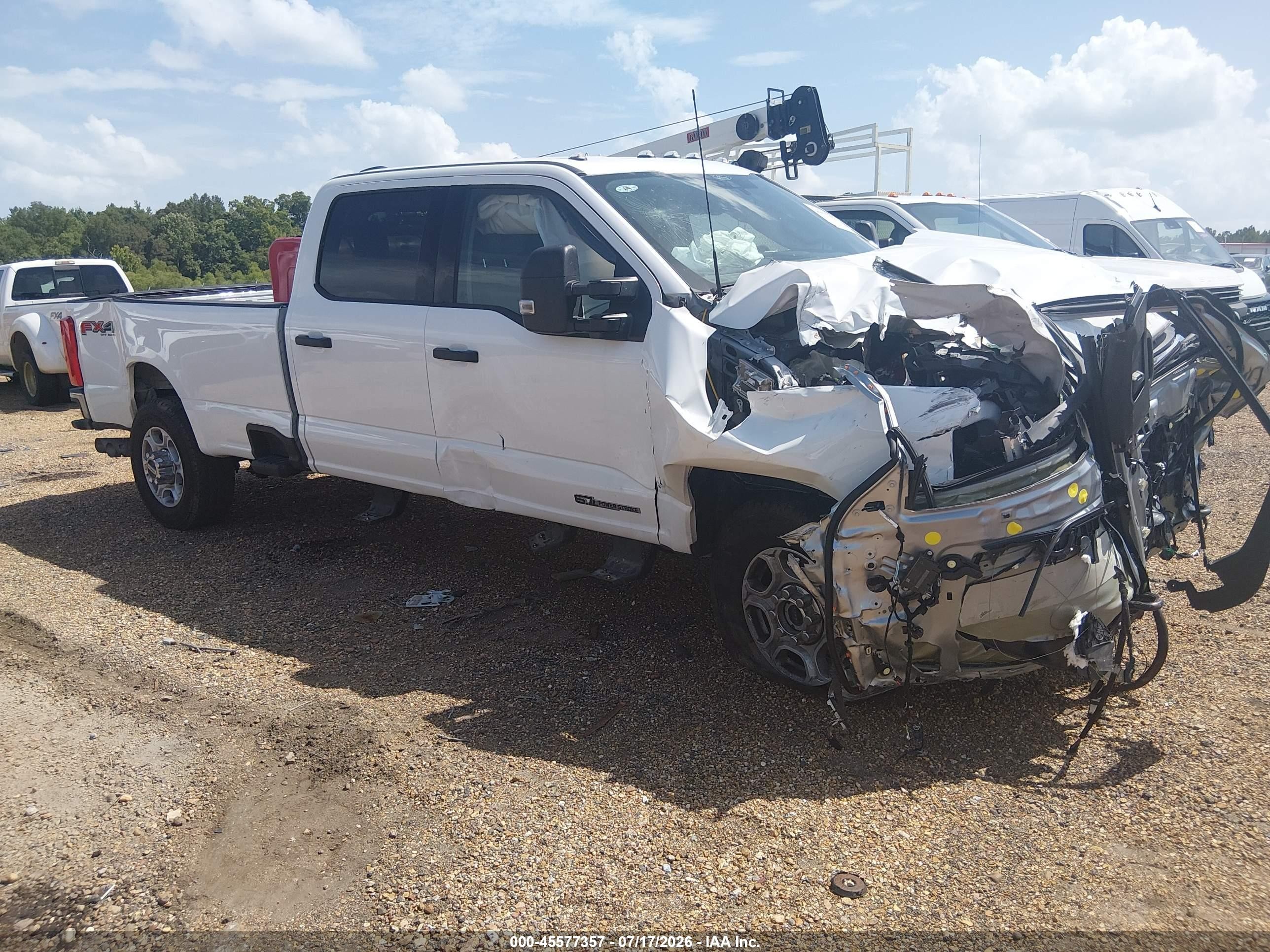 2026 Ford F-350 VIN 1FT8W3BT1TED02494 — IAAI salvage auction photo