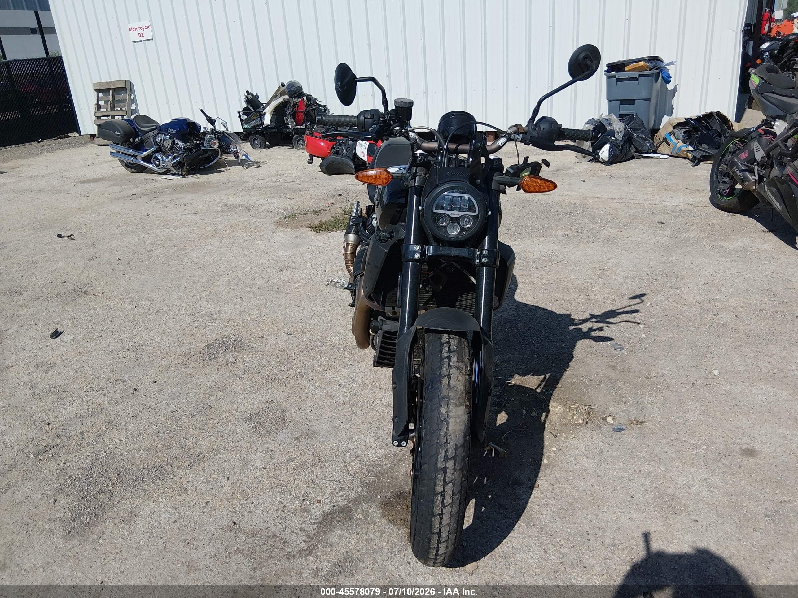 2019 Indian Motorcycle Co. Ftr VIN 56KRTA228K3153515 IAAI salvage auction — Front End, Original (Texas), sold $1,950 on 2026-09-09 (photo 5)