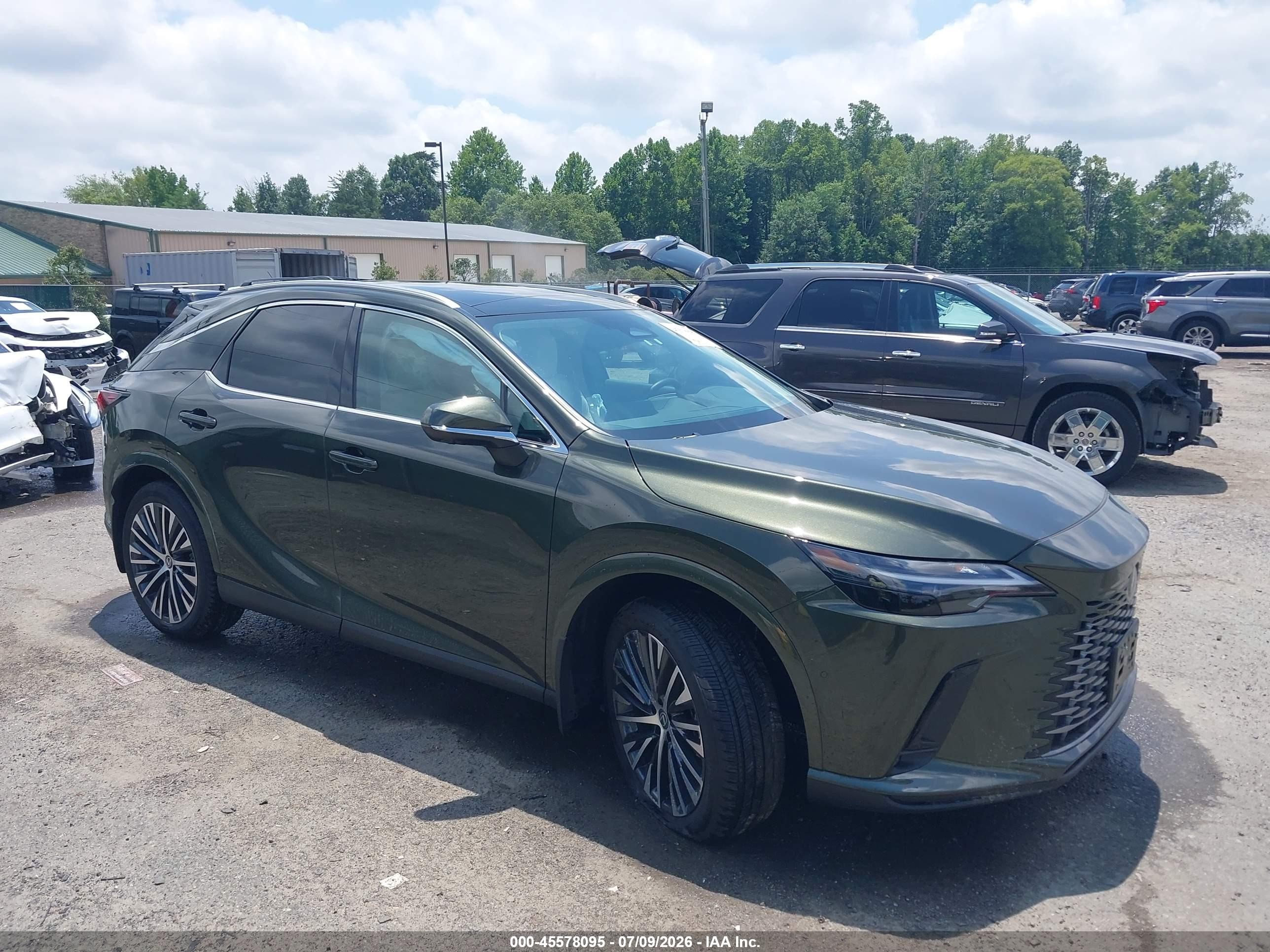 2026 Lexus RX 350h VIN 2T2BBMCA8TC132234 — IAAI salvage auction photo