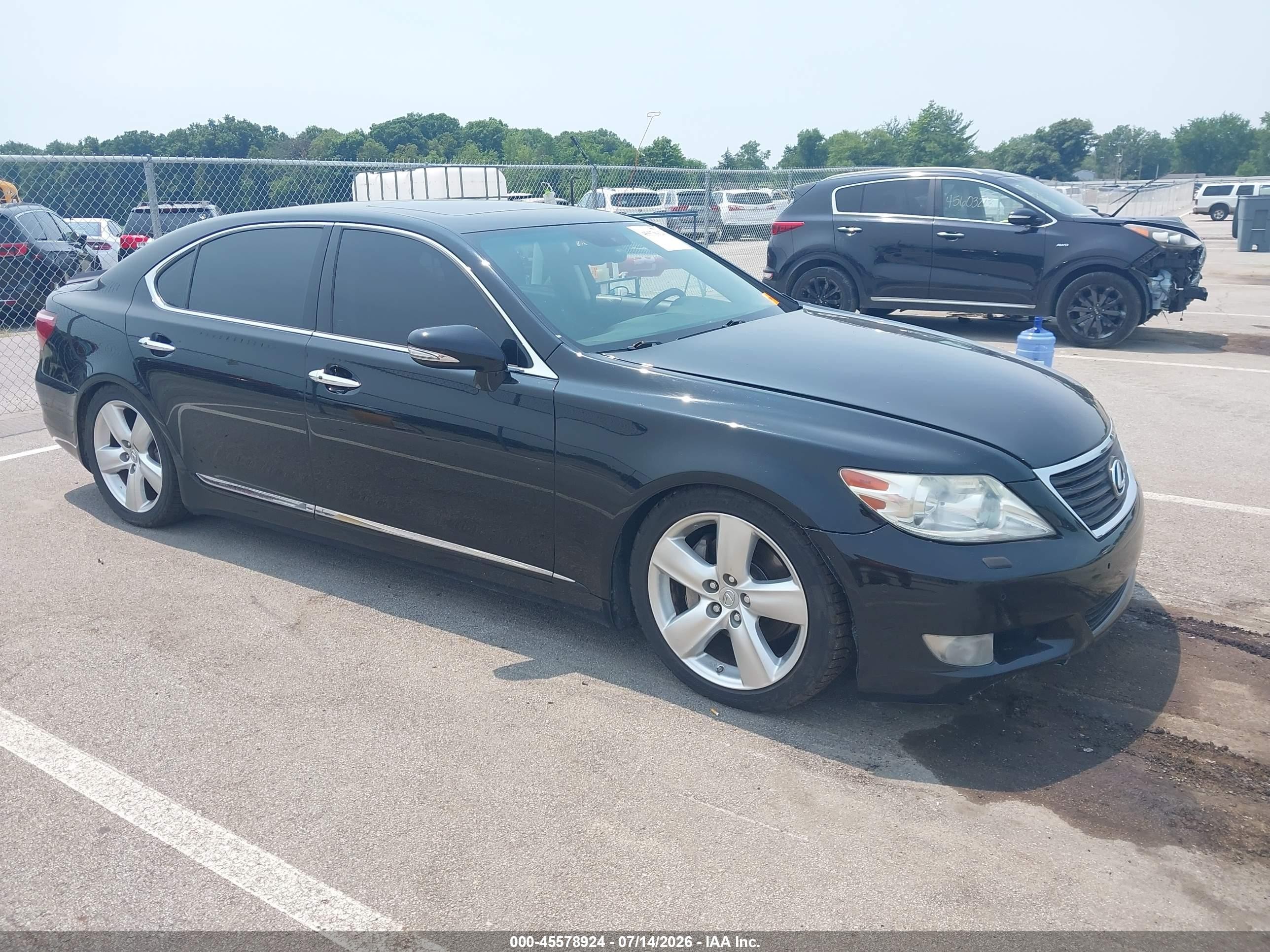 2011 Lexus Ls VIN JTHGL5EF0B5041992 IAAI salvage auction — Side, Clear (Indiana), sold $2,850 on 2026-10-01 (photo 1)