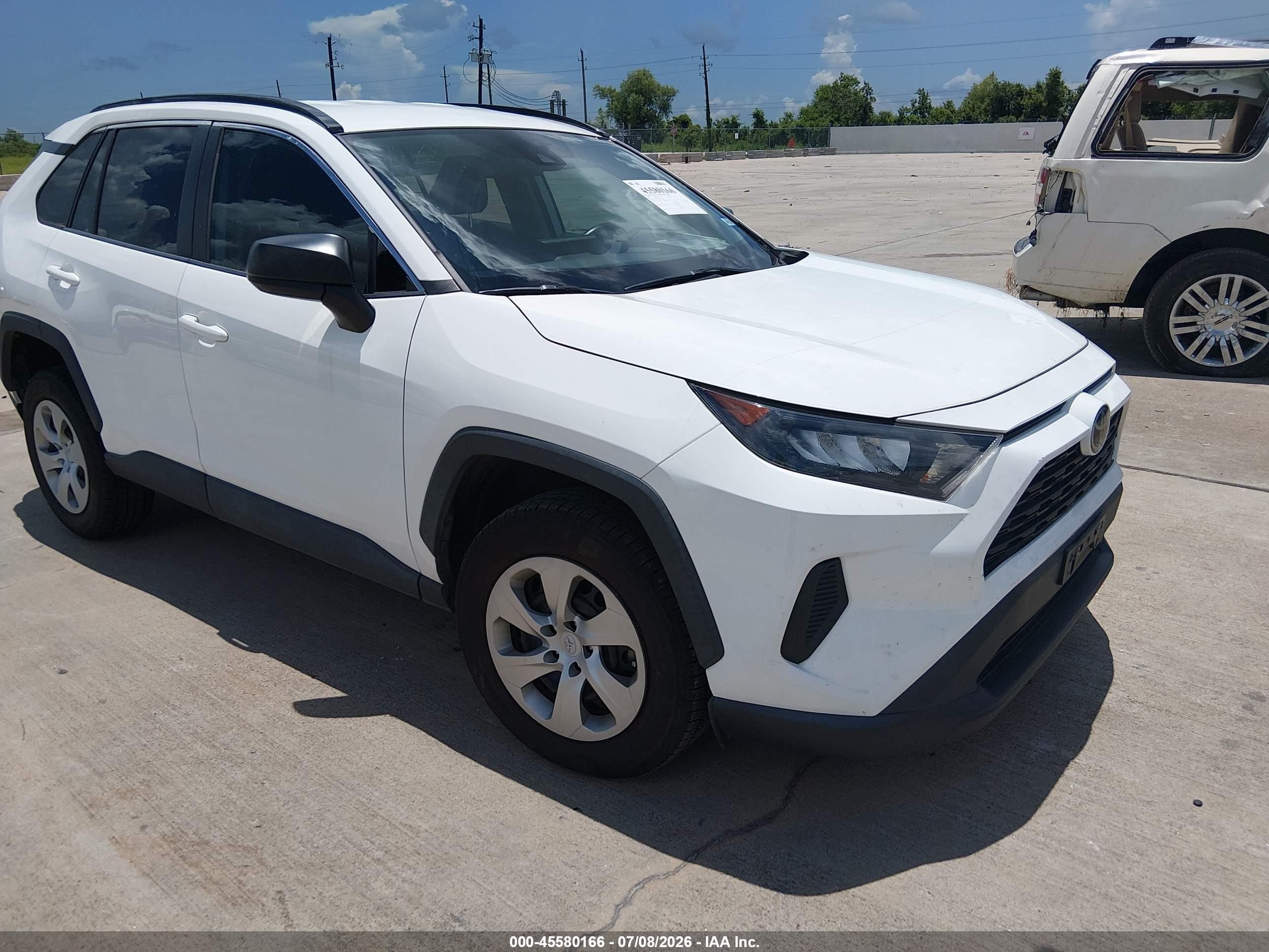 2021 Toyota RAV4 VIN 2T3H1RFV5MC107748 — IAAI salvage auction photo