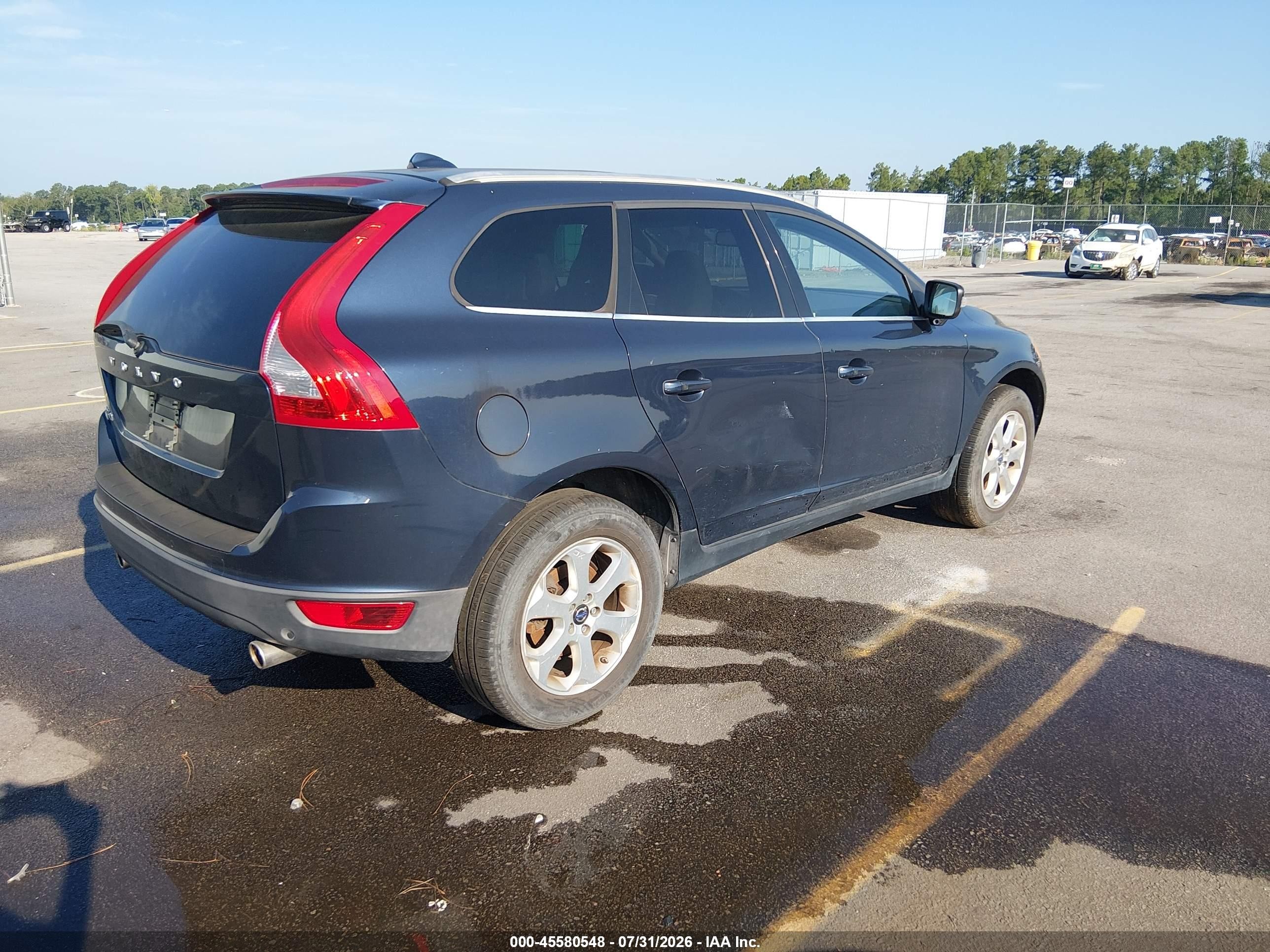 2013 Volvo Xc60 VIN YV4952DL5D2428601 IAAI salvage auction — Side, Nrc Lienholder Repossession Paperwork (South Carolina), sold $850 on 2026-10-23 (photo 4)