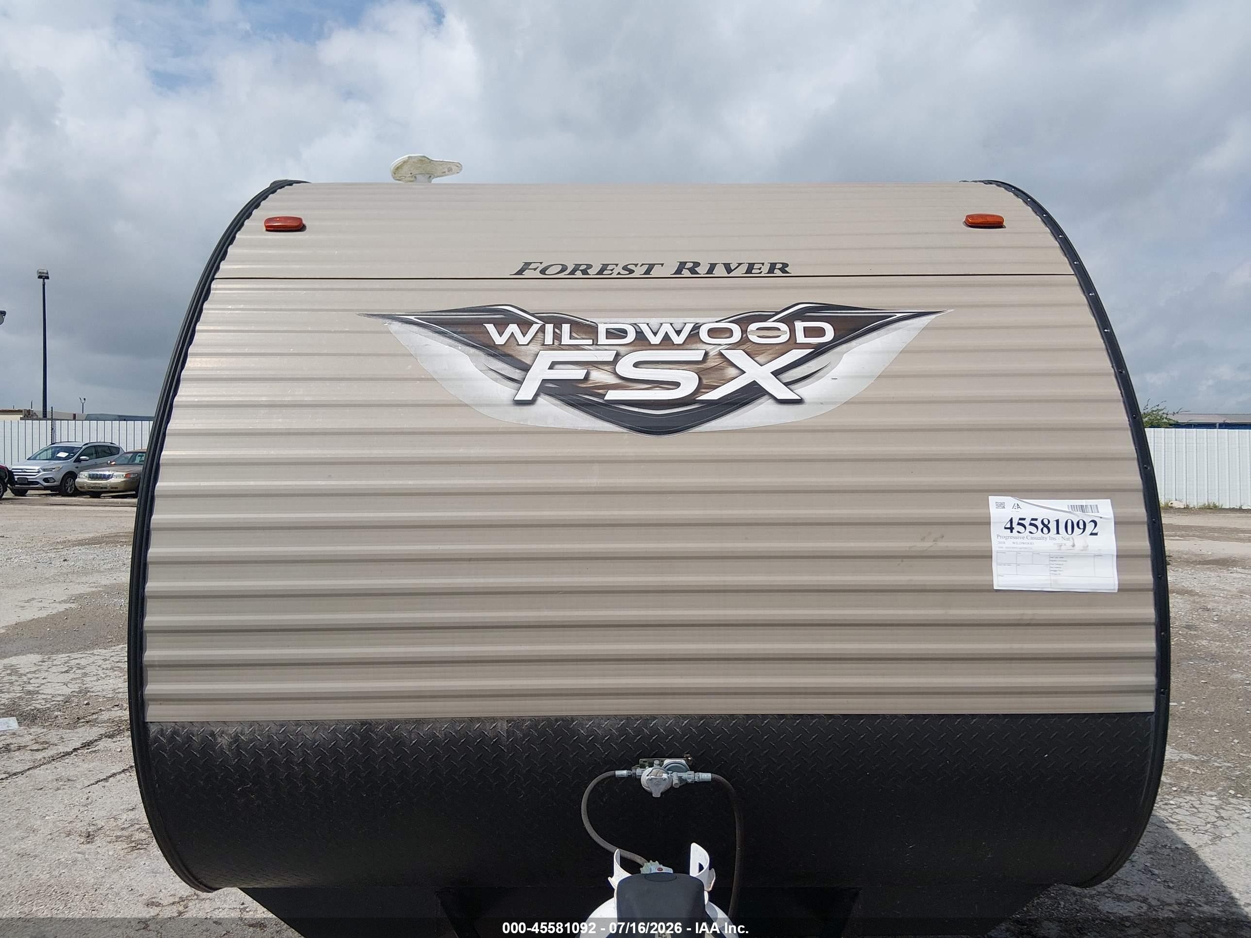 2018 Wildwood Other VIN 4X4TWDV16JY091275 IAAI salvage auction — Hail, Original (Texas), sold $3,900 on 2026-10-06 (photo 7)