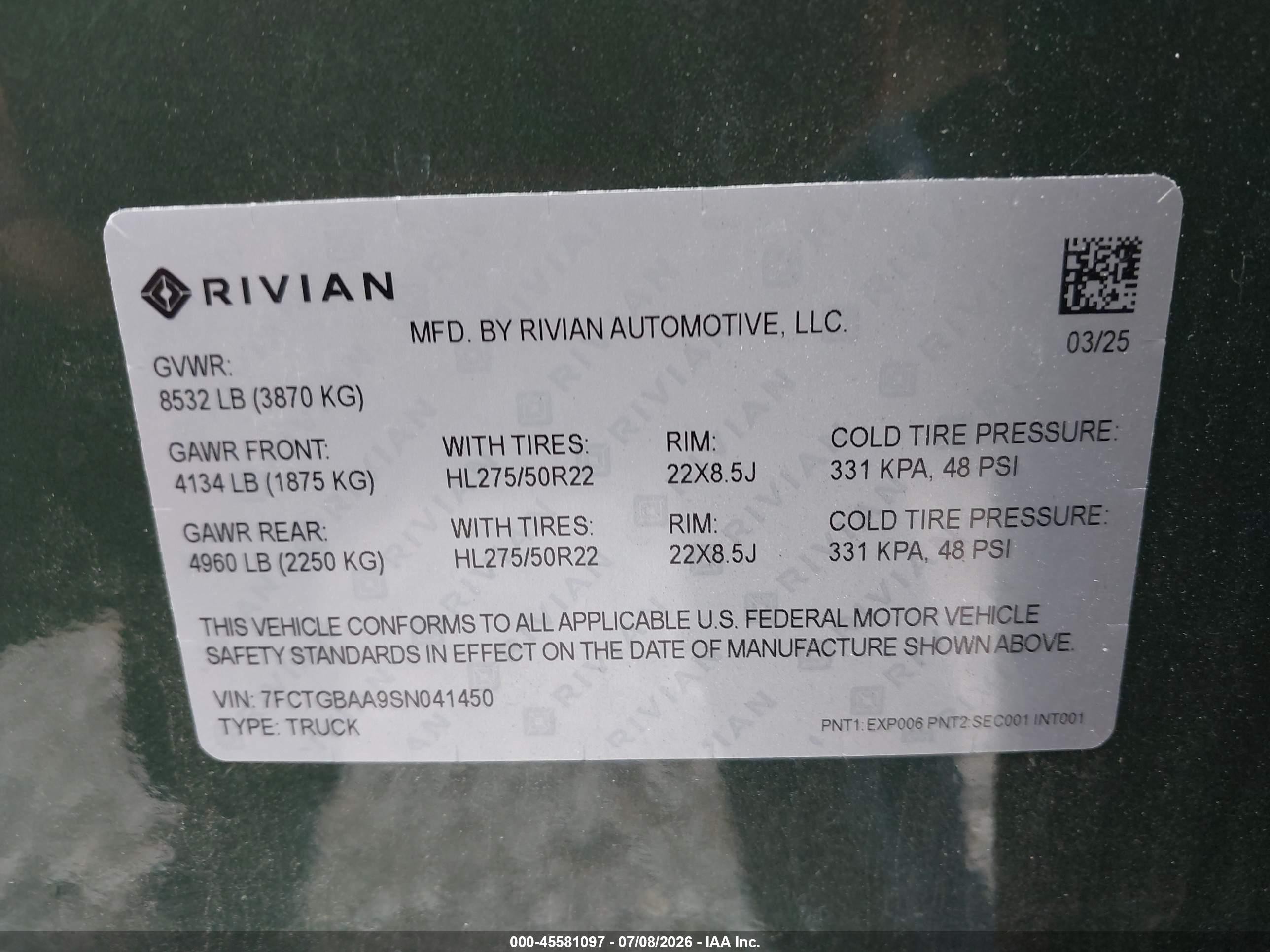 2025 Rivian R1t VIN 7FCTGBAA9SN041450 IAAI salvage auction — Side, Clear (Tennessee), sold $23,850 on 2026-09-03 (photo 9)