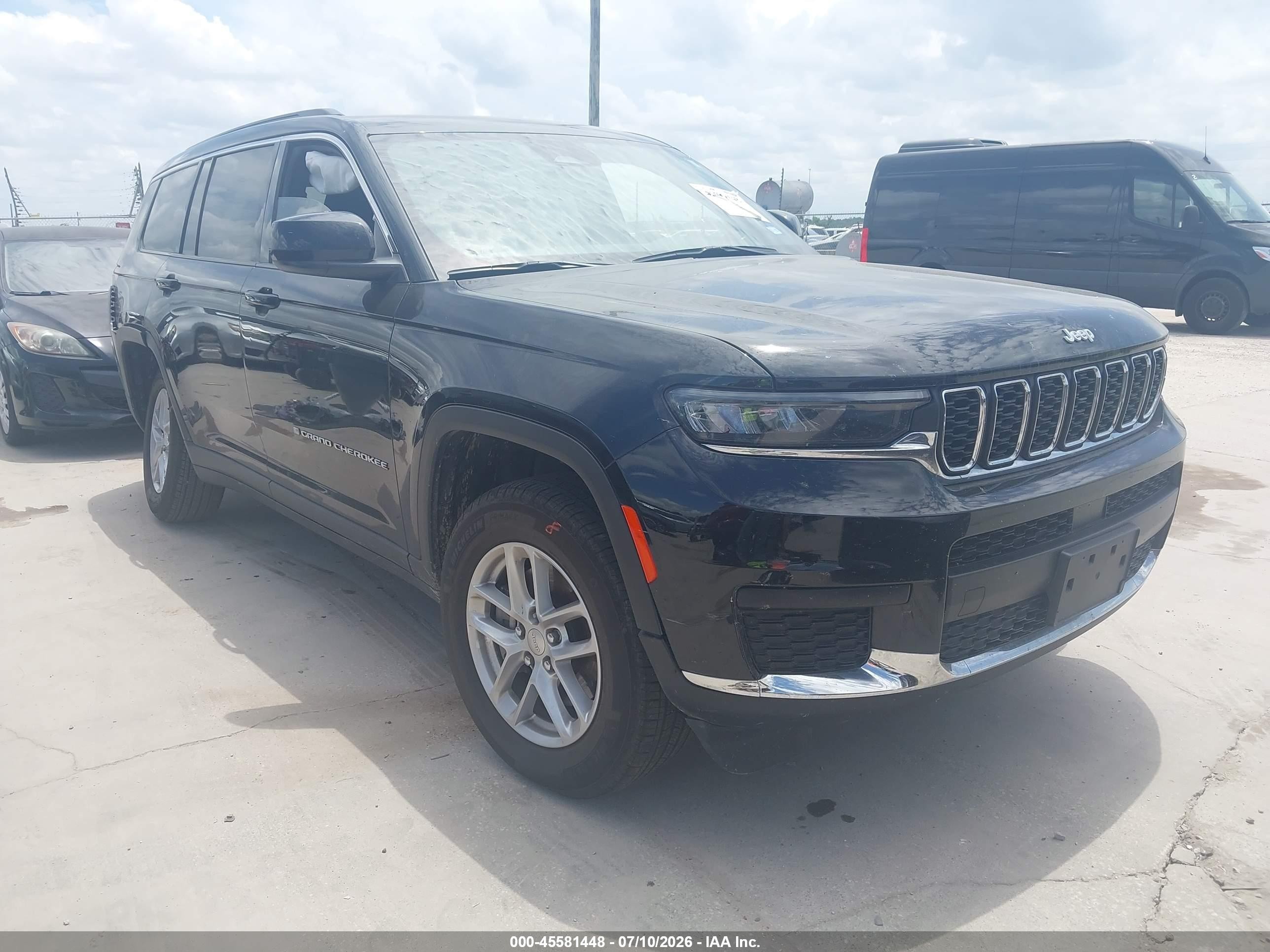 2025 Jeep Grand Cherokee L VIN 1C4RJJAGXS8714499 — IAAI salvage auction photo