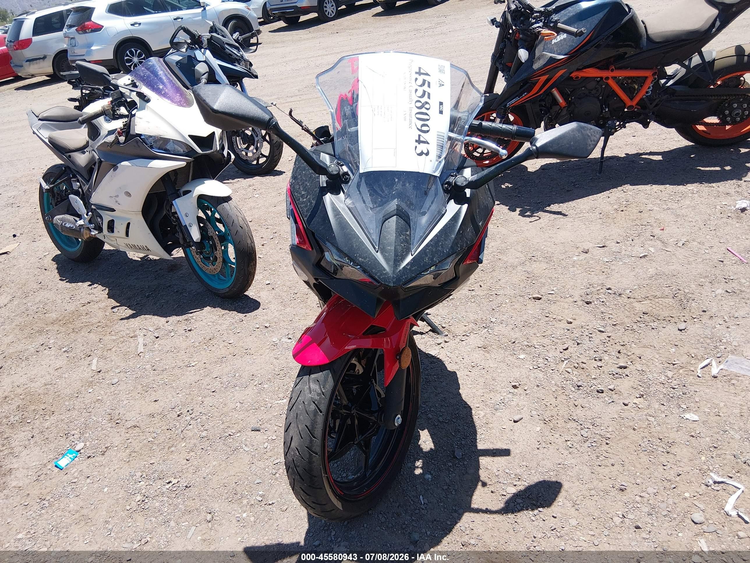2025 Kawasaki Ninja VIN ML5EXGJ16SDA55479 IAAI salvage auction — Side, Salvage (Arizona), sold $1,050 on 2026-09-09 (photo 5)