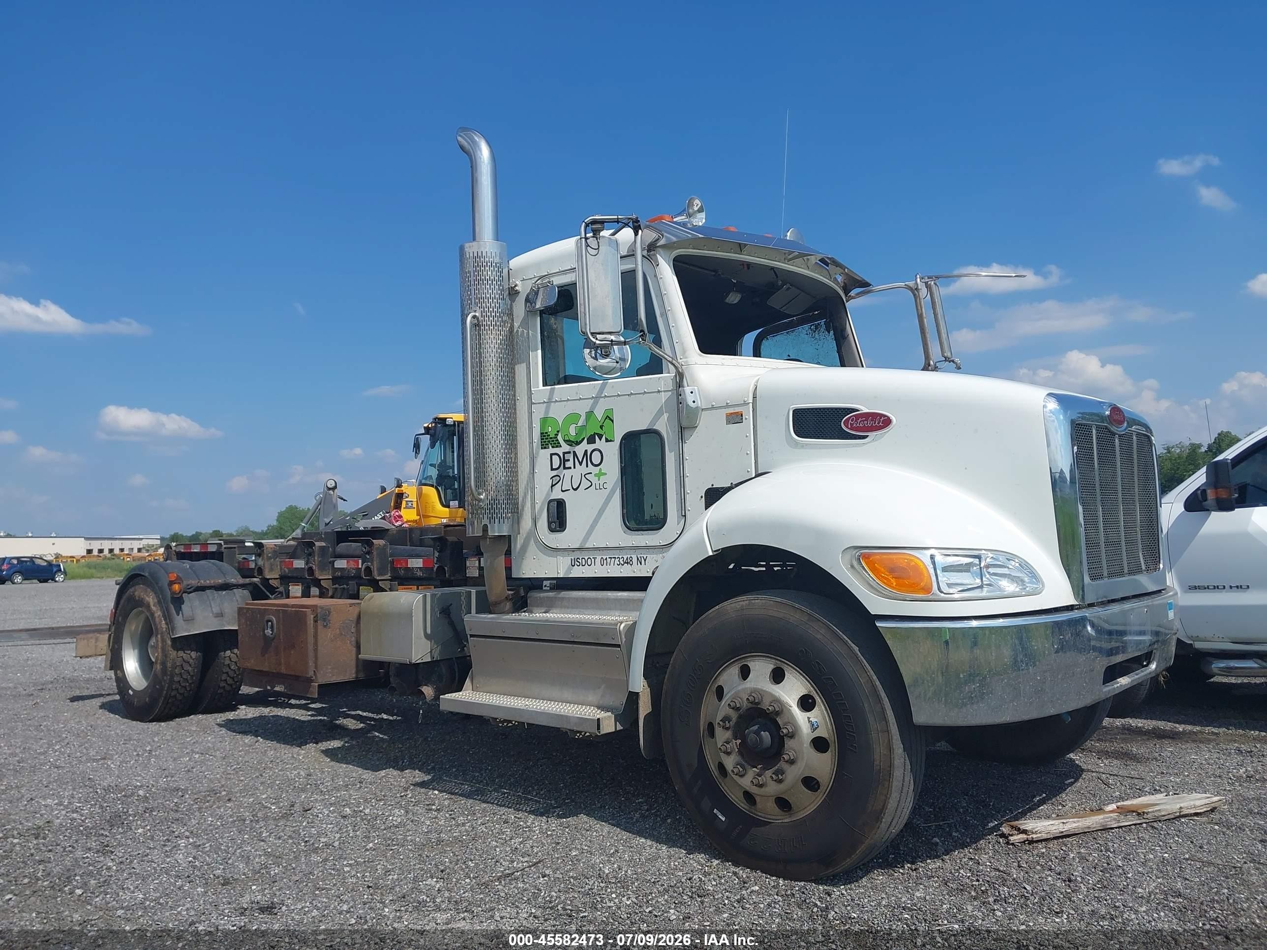 2022 Peterbilt 337 VIN 2NP2HJ7X6NM794970 — IAAI salvage auction photo