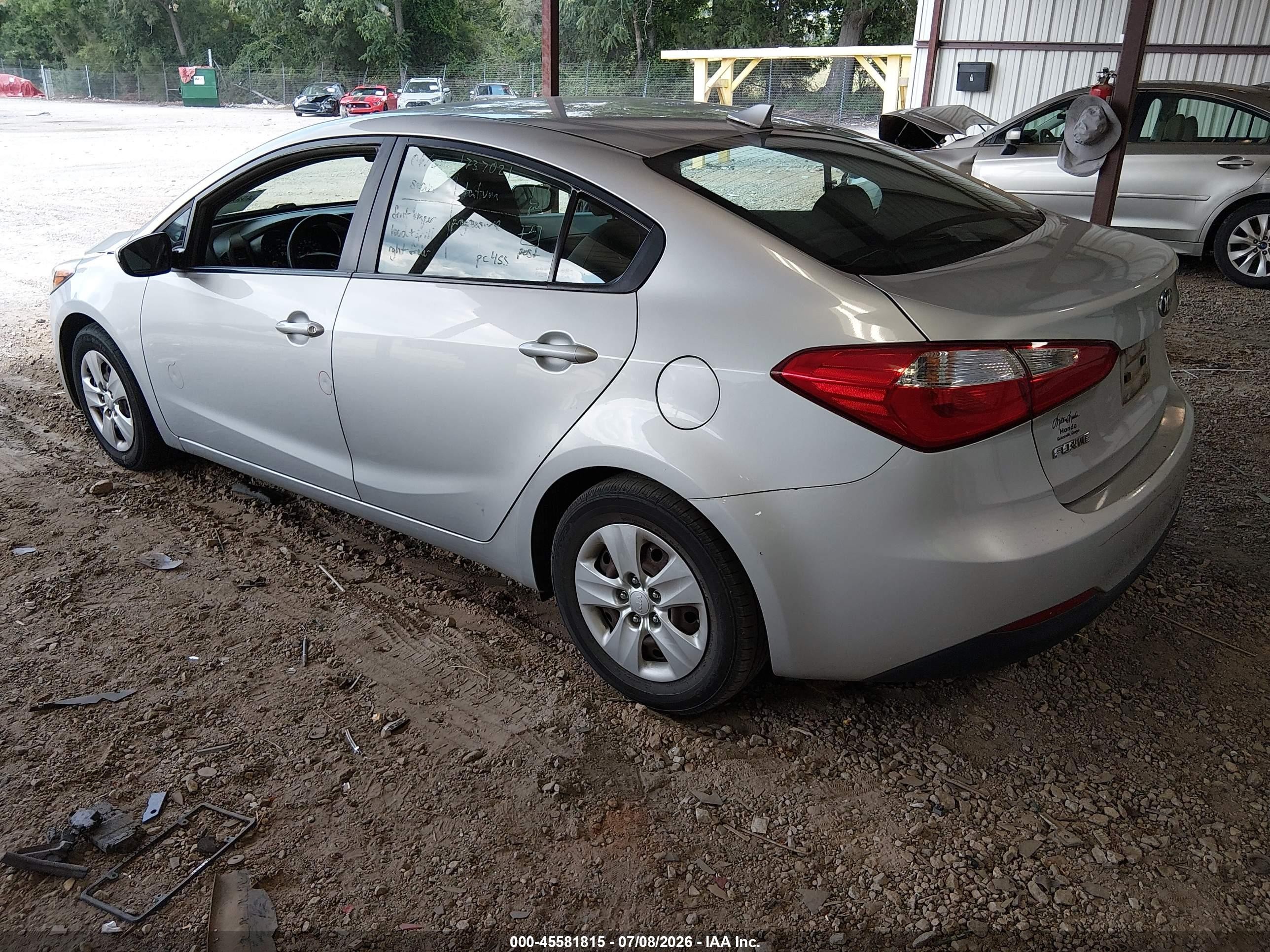 2016 Kia Forte VIN KNAFK4A67G5559022 IAAI salvage auction — Front End, Salvage (Georgia), sold $1,000 on 2026-10-06 (photo 3)