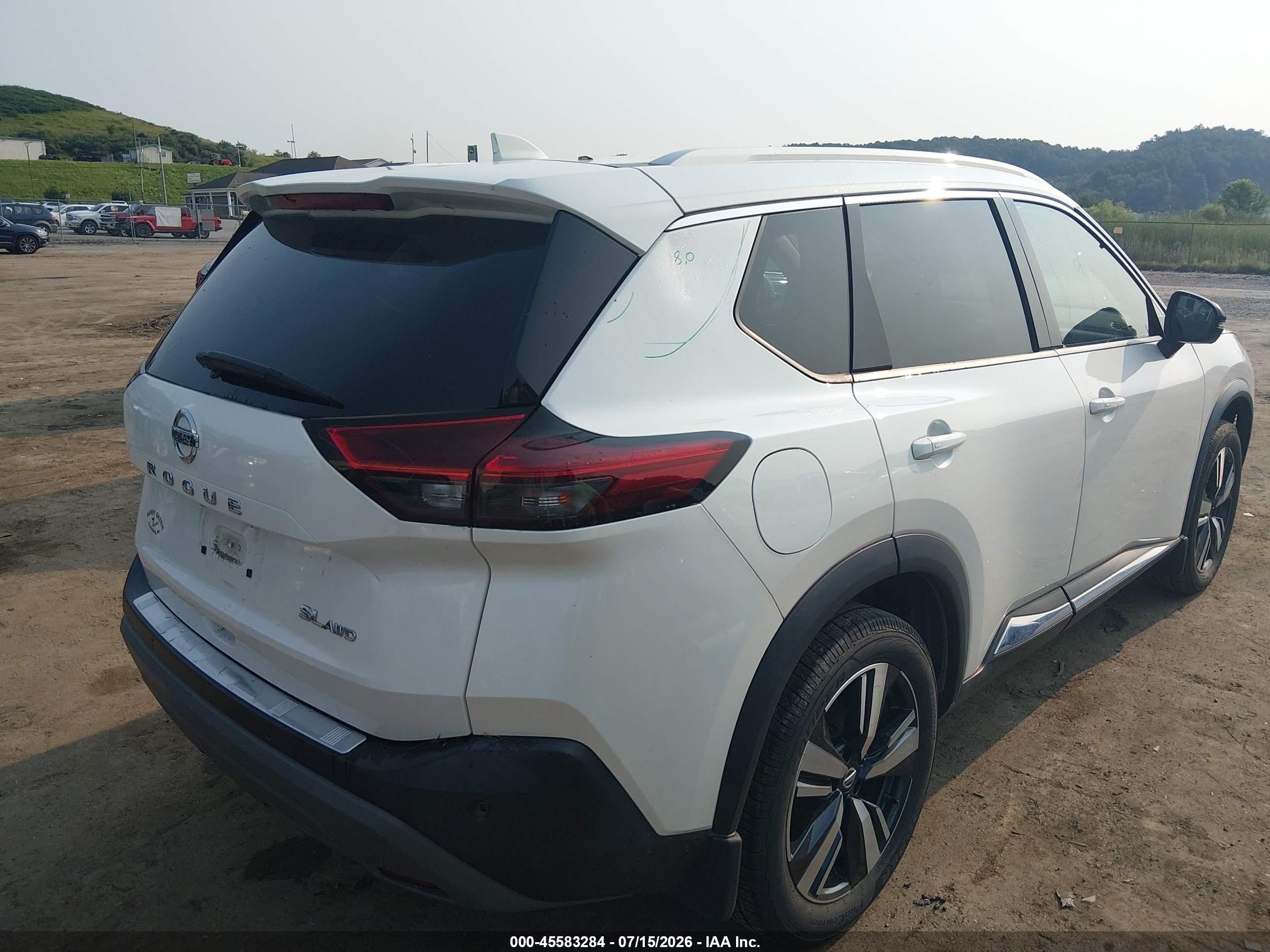 2021 Nissan Rogue VIN 5N1AT3CB3MC724498 IAAI salvage auction — Unknown, Salvage (West Virginia), sold $8,300 on 2026-09-04 (photo 4)