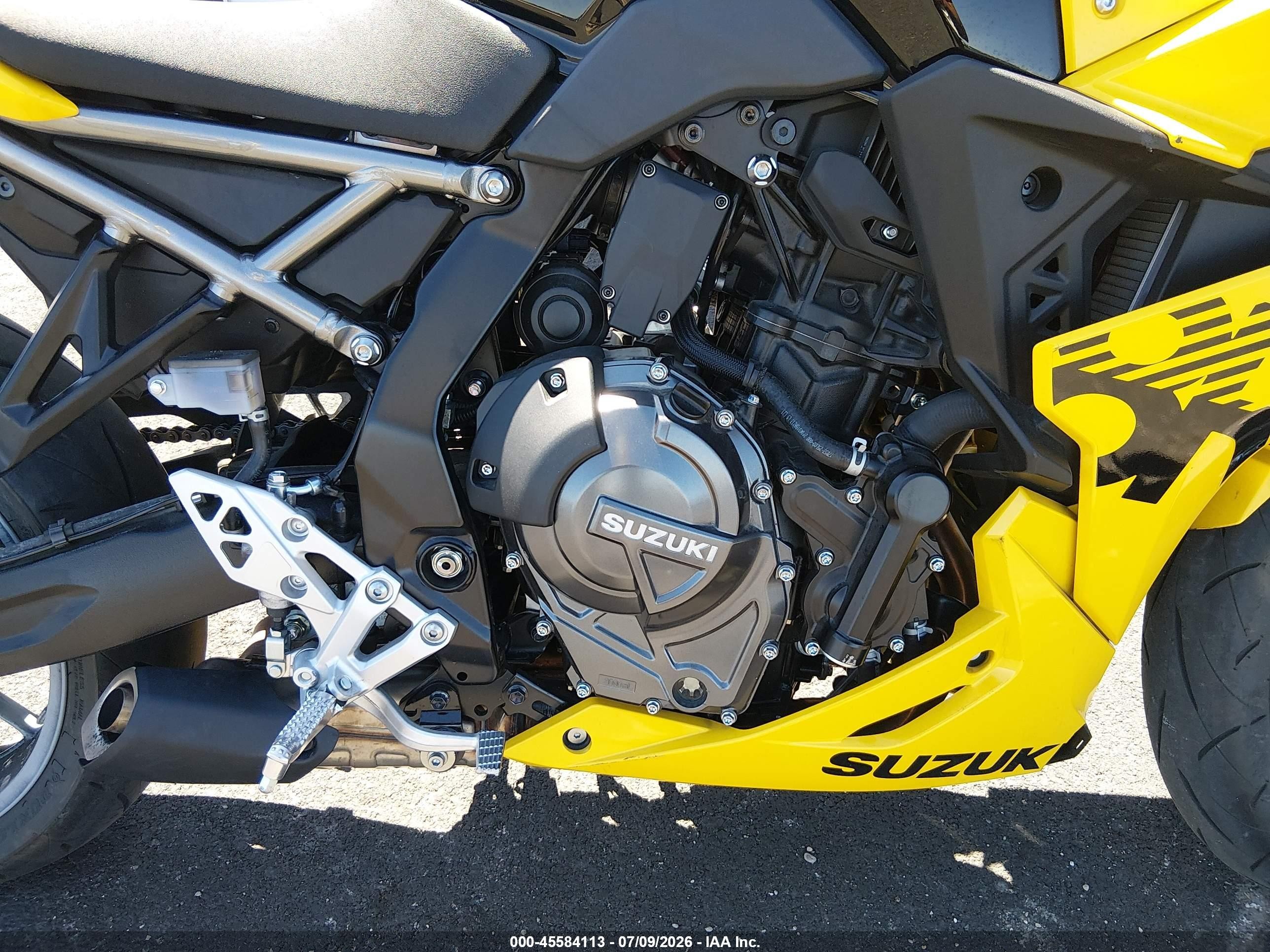 2025 Suzuki Gsx VIN JS1EM13B6S7100444 IAAI salvage auction — Unknown, Salvage (Nevada), sold $2,900 on 2026-09-09 (photo 8)