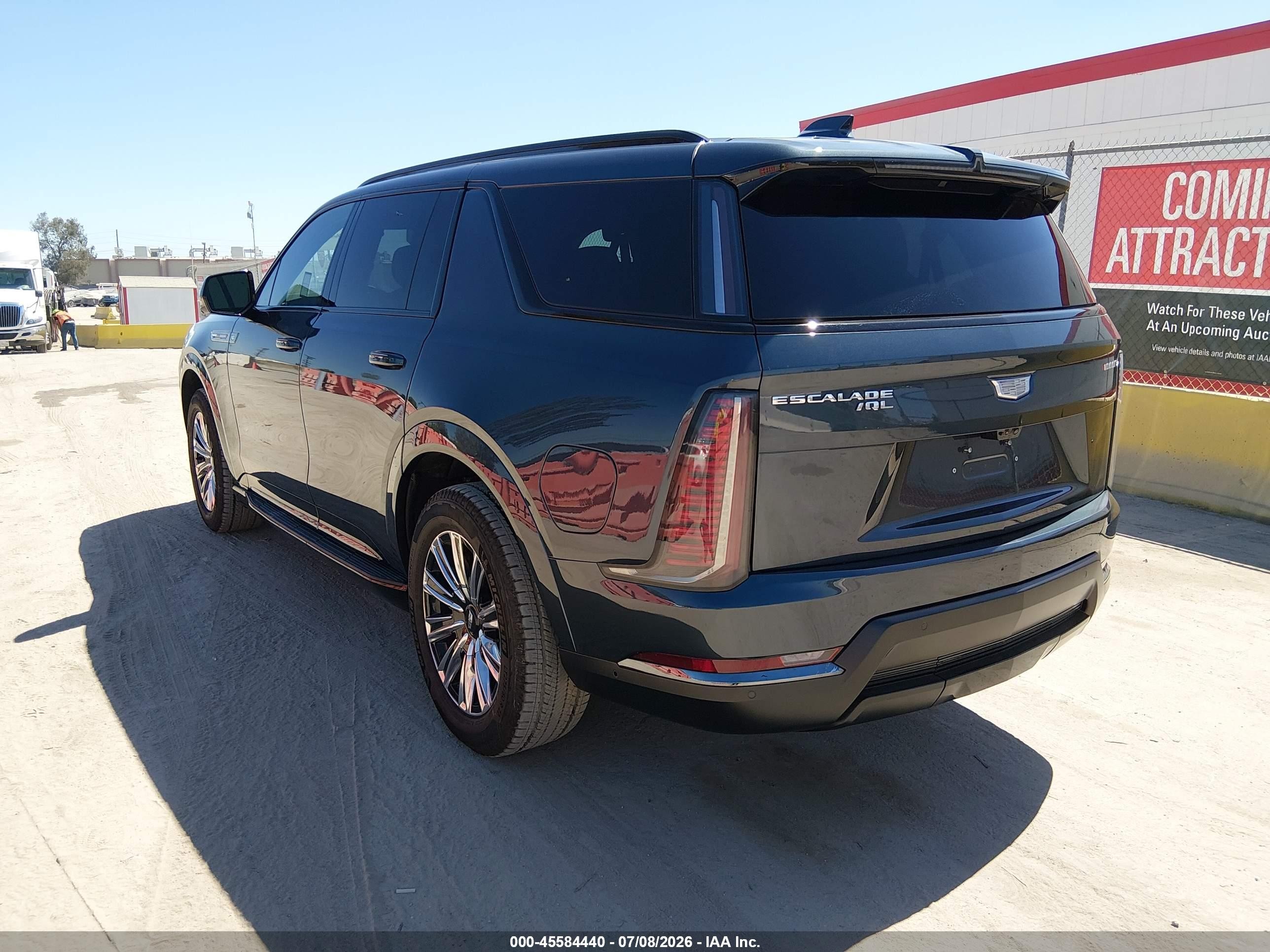 2026 Cadillac Escalade VIN 1GYLELKL6TU102577 IAAI salvage auction — Normal Wear, Clear-Dealer Only (Michigan), sold $102,000 on 2026-08-03 (photo 3)