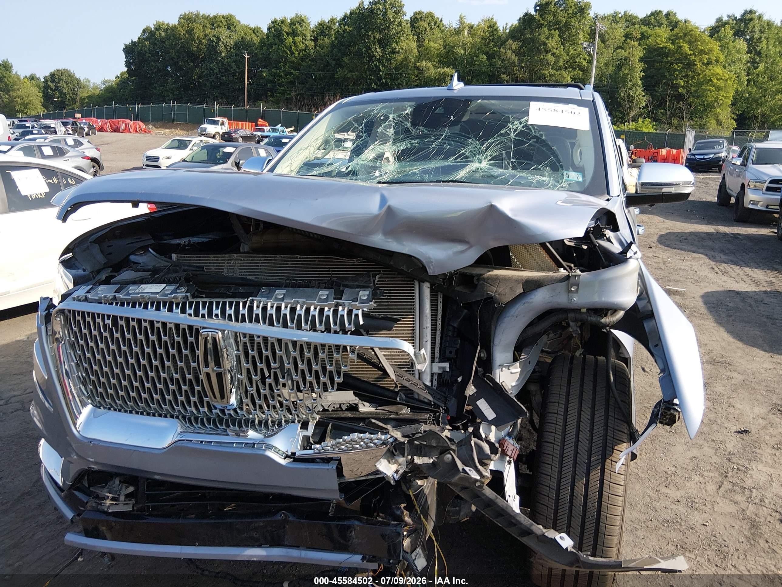 2021 Lincoln Navigator VIN 5LMJJ3TT0MEL00471 IAAI salvage auction — Front End, Salvage (Pennsylvania), sold $12,900 on 2026-09-14 (photo 6)