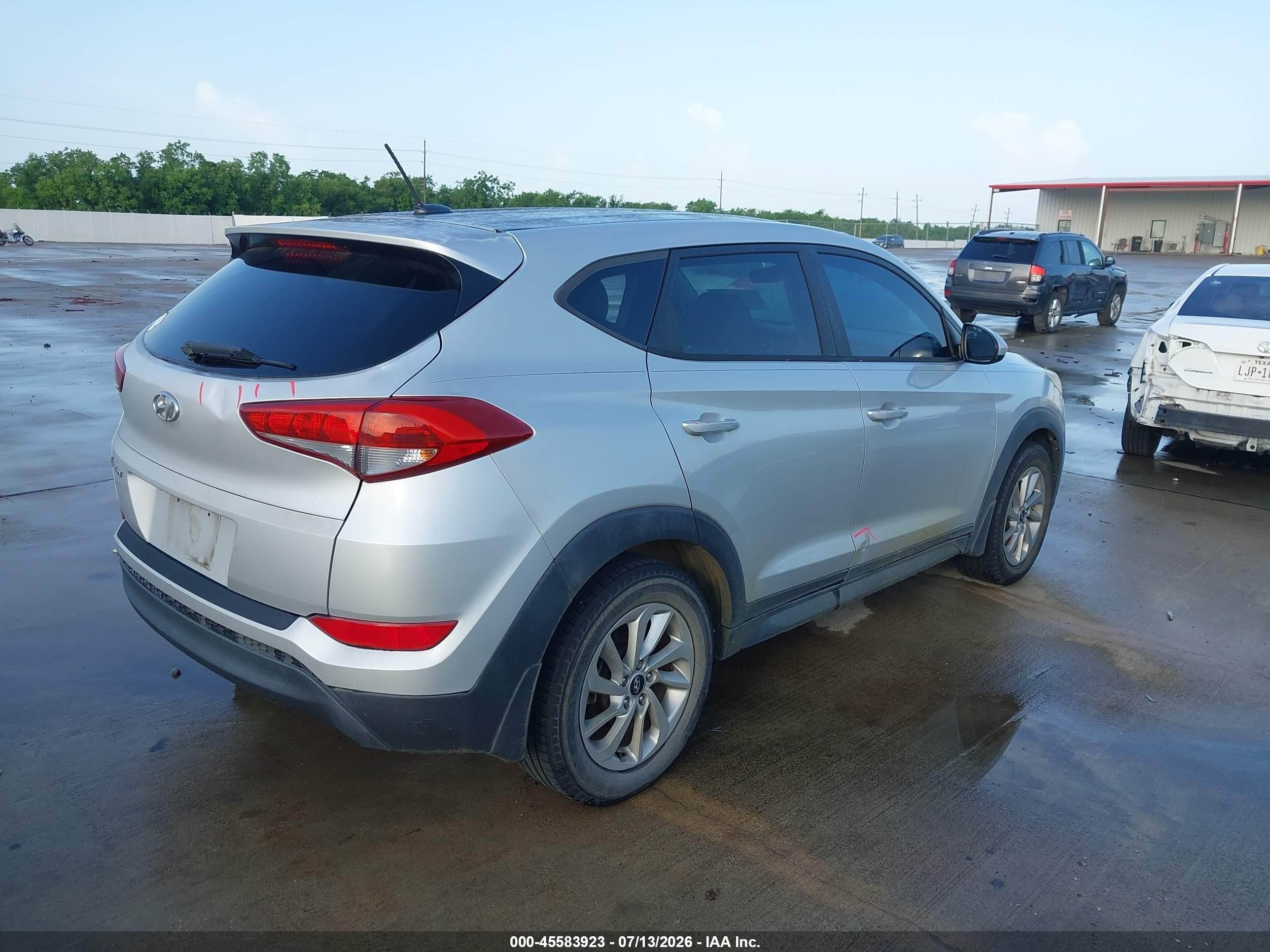2016 Hyundai Tucson VIN KM8J23A43GU062220 IAAI salvage auction — Hail, Original (Texas), sold $4,850 on 2026-09-04 (photo 4)