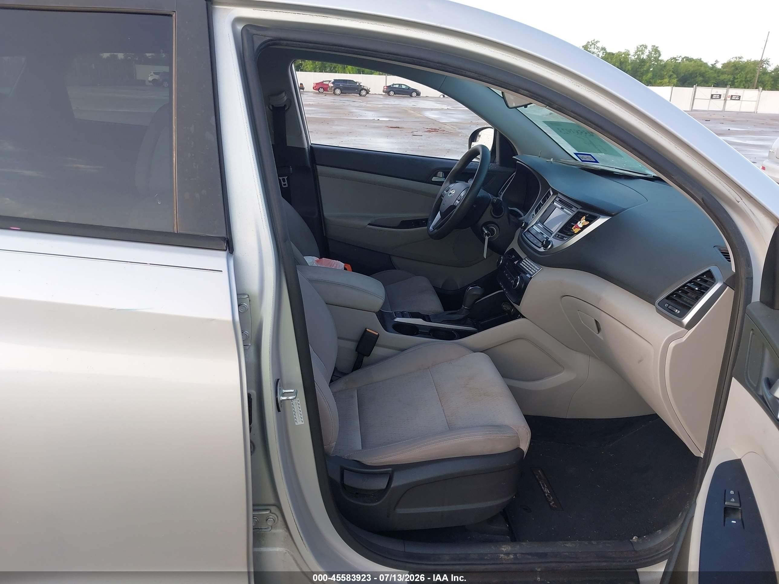 2016 Hyundai Tucson VIN KM8J23A43GU062220 IAAI salvage auction — Hail, Original (Texas), sold $4,850 on 2026-09-04 (photo 5)