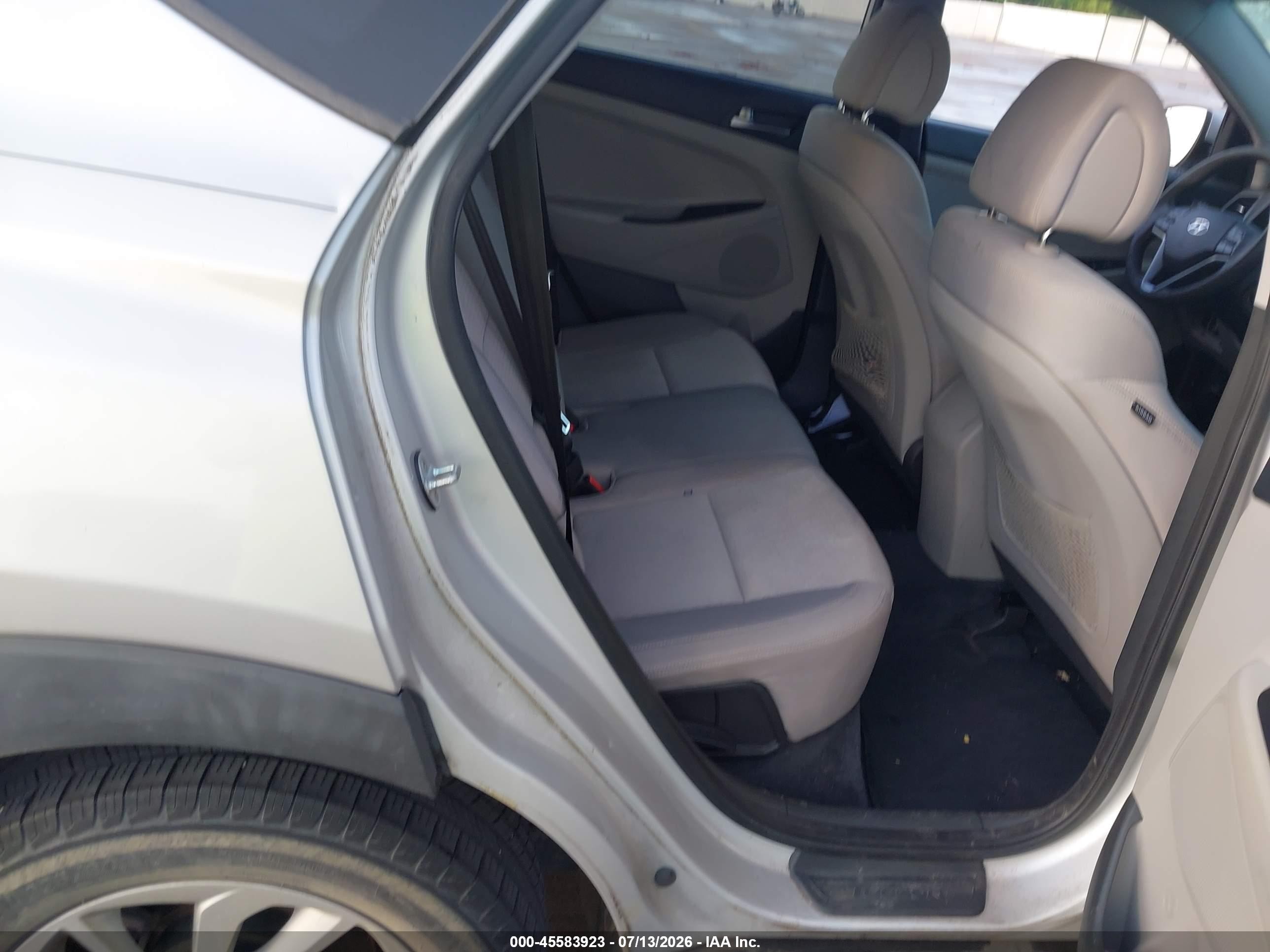2016 Hyundai Tucson VIN KM8J23A43GU062220 IAAI salvage auction — Hail, Original (Texas), sold $4,850 on 2026-09-04 (photo 8)