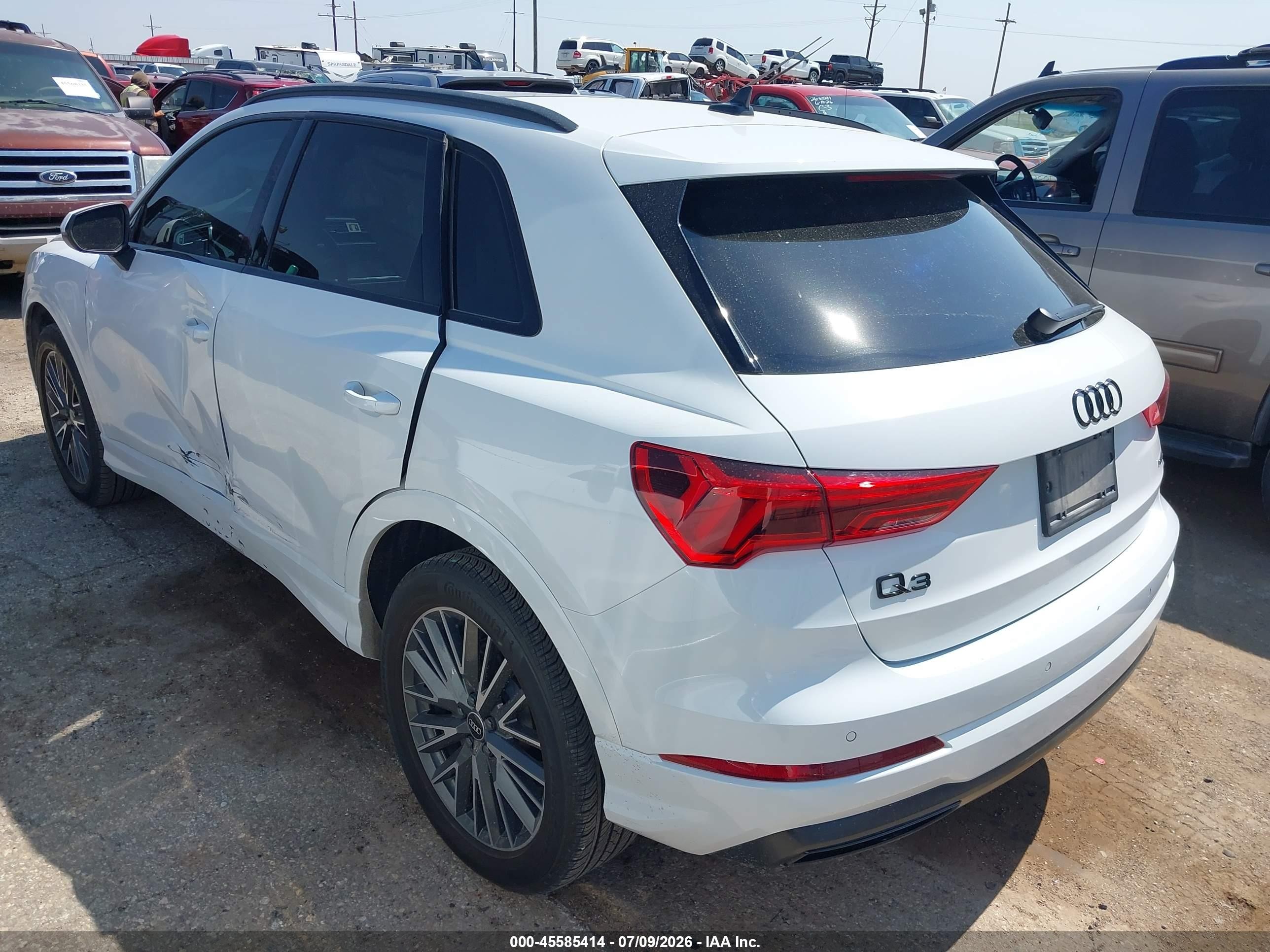 2024 Audi Q3 VIN WA1BUCF33R1051185 IAAI salvage auction — Side, Salvage (Texas), sold $13,300 on 2026-09-25 (photo 3)