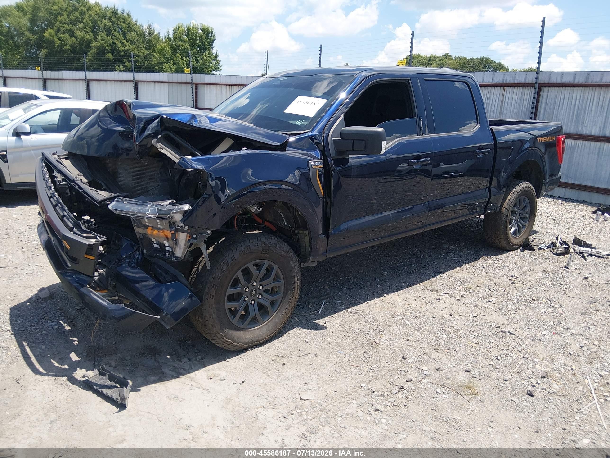 2023 Ford F-150 VIN 1FTFW1E57PFA48010 IAAI salvage auction — Front End, Salvage (Tennessee), sold $13,100 on 2026-08-30 (photo 2)
