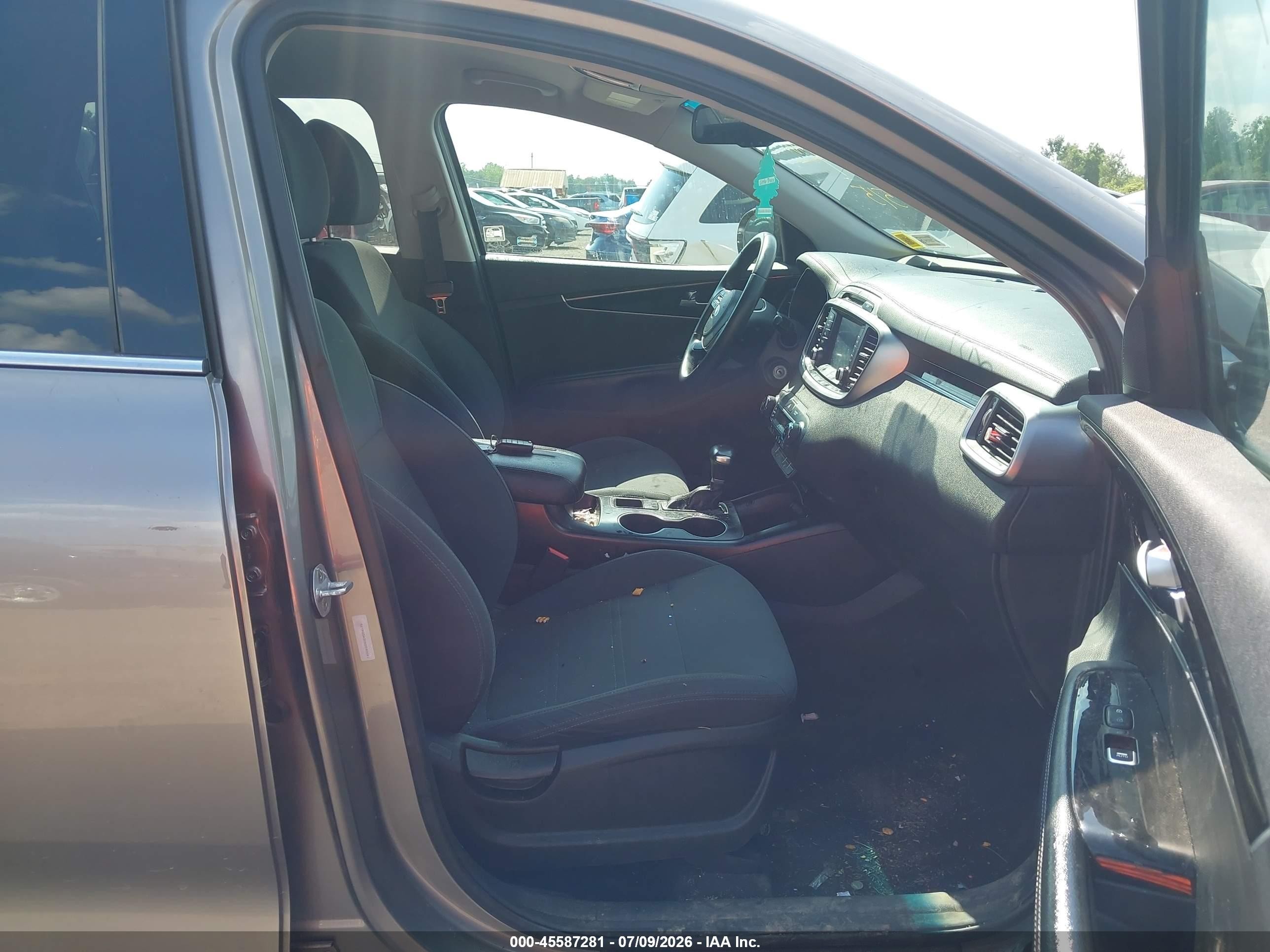 2019 Kia Sorento VIN 5XYPGDA3XKG440041 IAAI salvage auction — Front End, Mv-907A (New York), sold $2,050 on 2026-09-23 (photo 5)