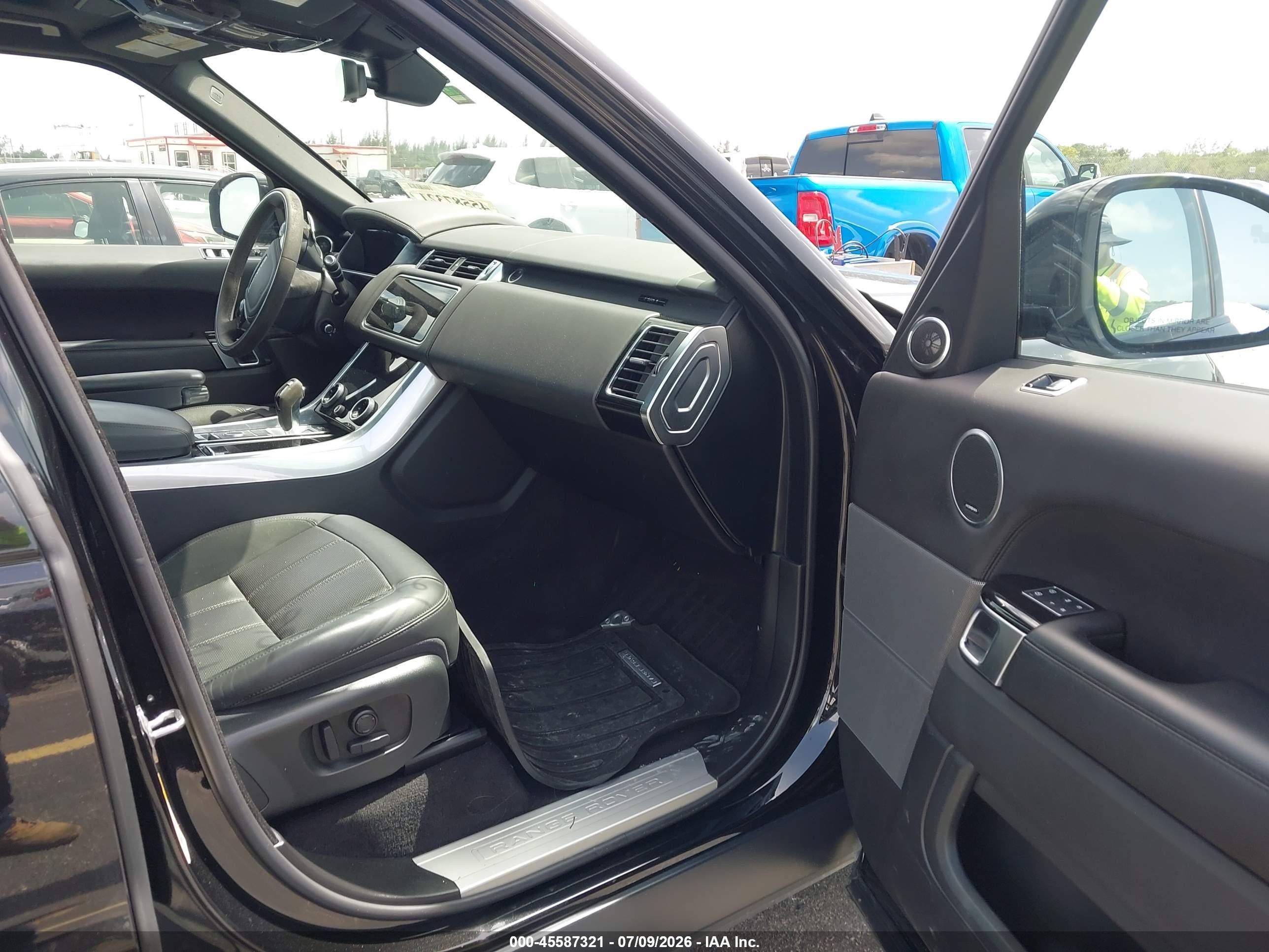2021 Land Rover Range Rover Sport VIN SALWS2RU5MA776106 IAAI salvage auction — Theft, Rebuildable (Florida), sold $21,100 on 2026-09-17 (photo 5)