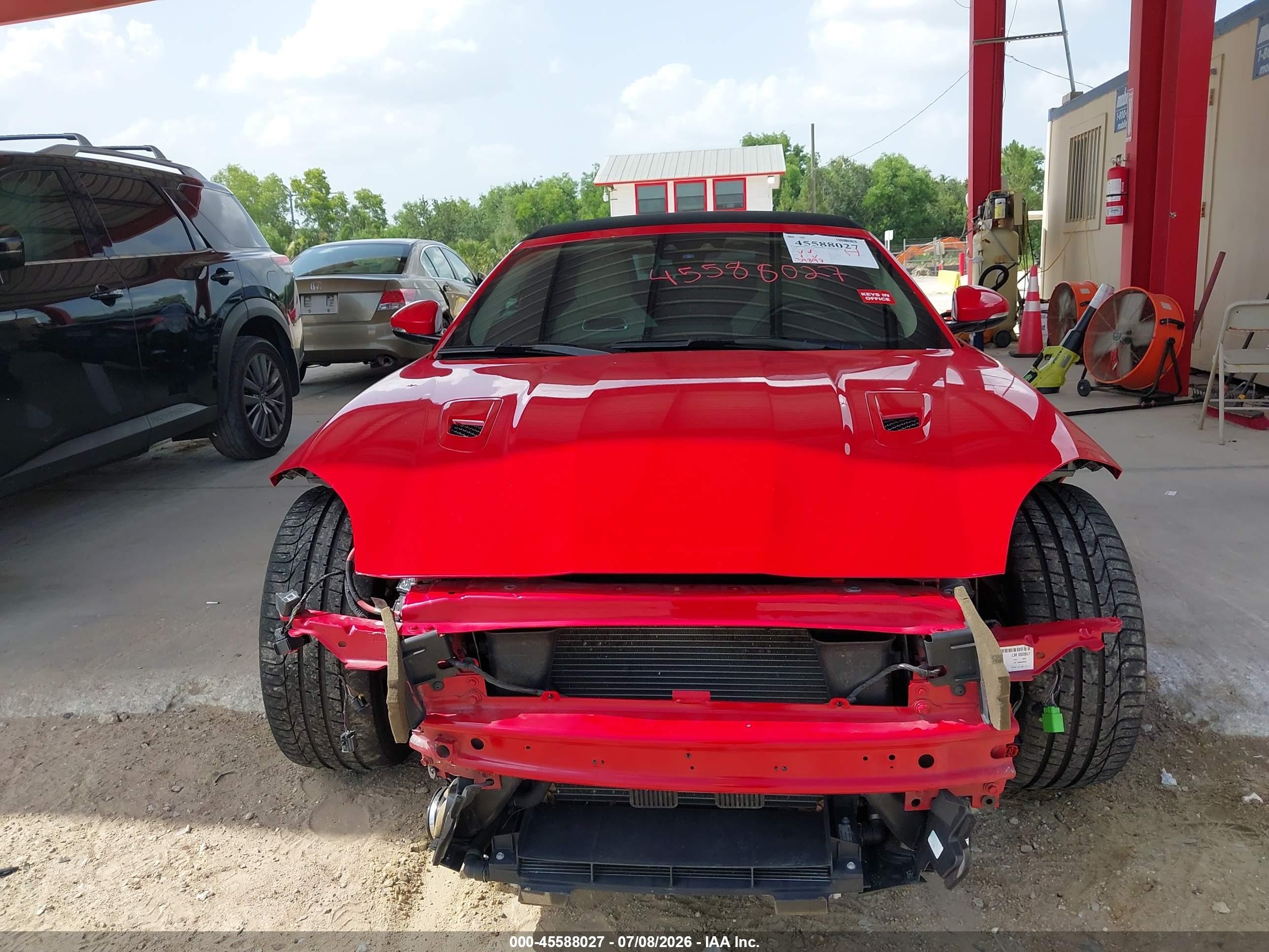 2020 Jaguar F-type VIN SAJD55EE5LCK68034 IAAI salvage auction — Front End, Certificate Of Destruction (Florida), sold $13,200 on 2026-08-10 (photo 6)