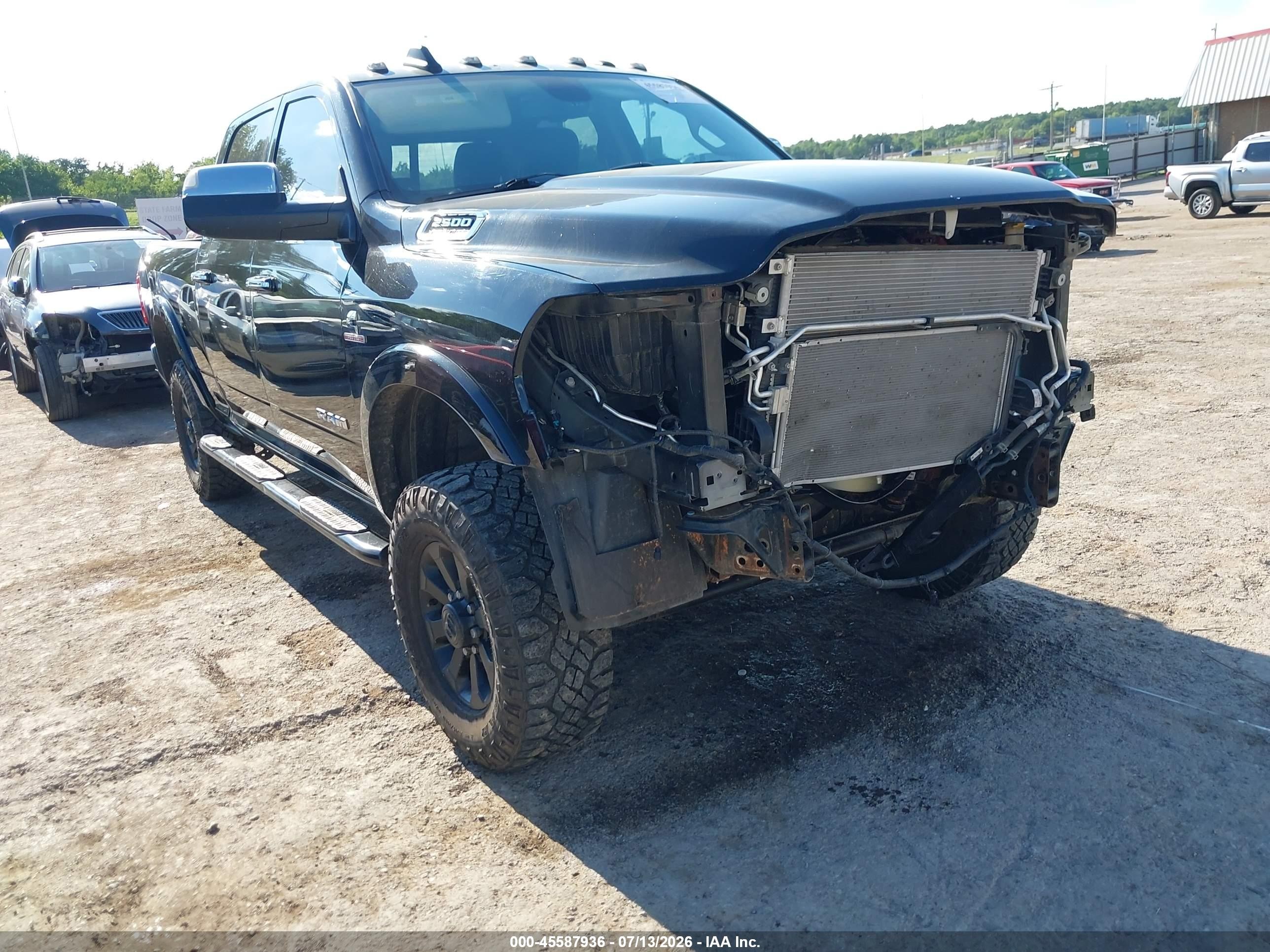 2022 Ram 2500 VIN 3C6UR5FL2NG249657 — IAAI salvage auction photo