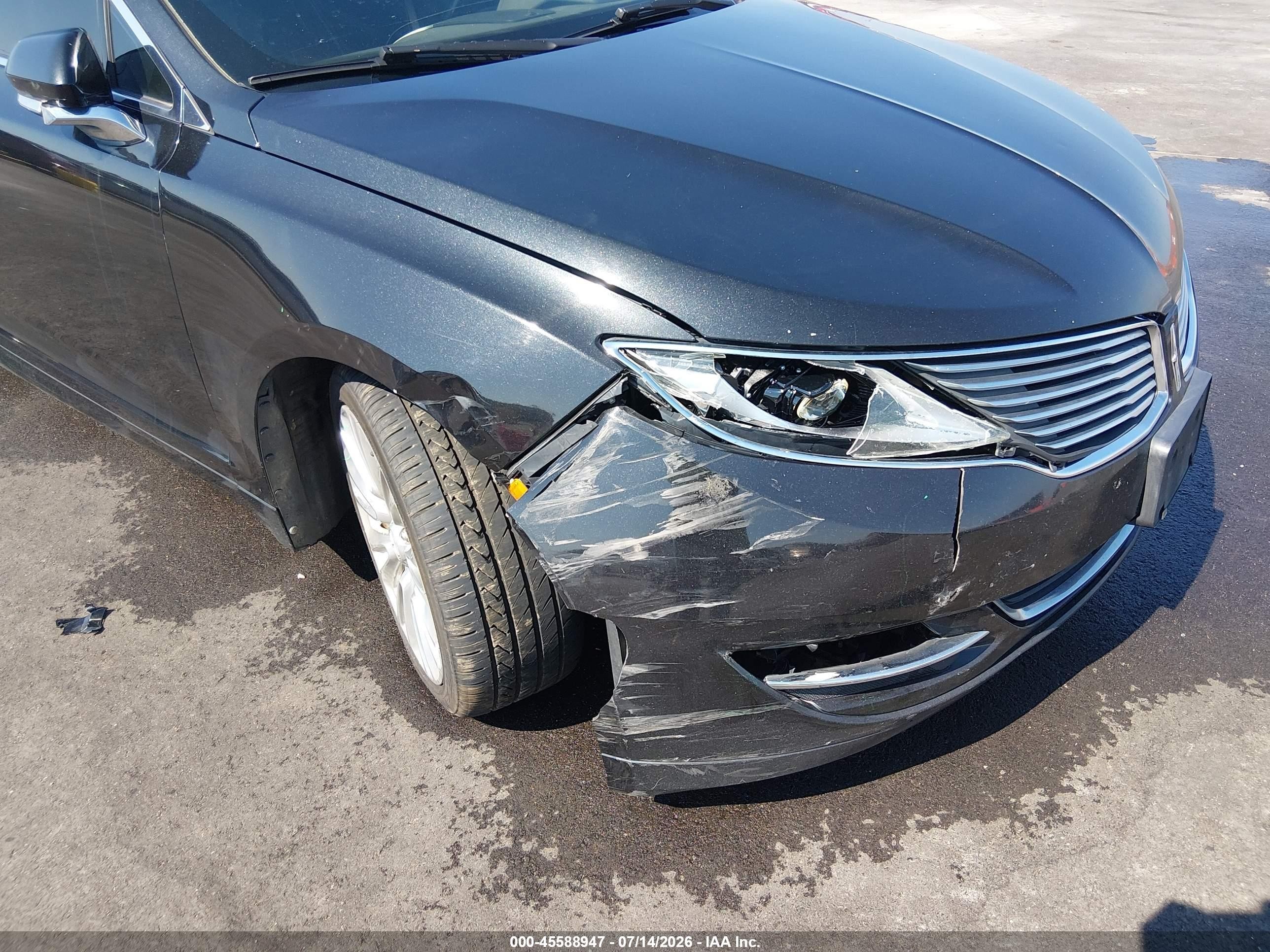 2014 Lincoln MKZ VIN 3LN6L2G93ER811604 IAAI salvage auction — Unknown, Wait Title, sold $500 on 2026-09-20 (photo 6)