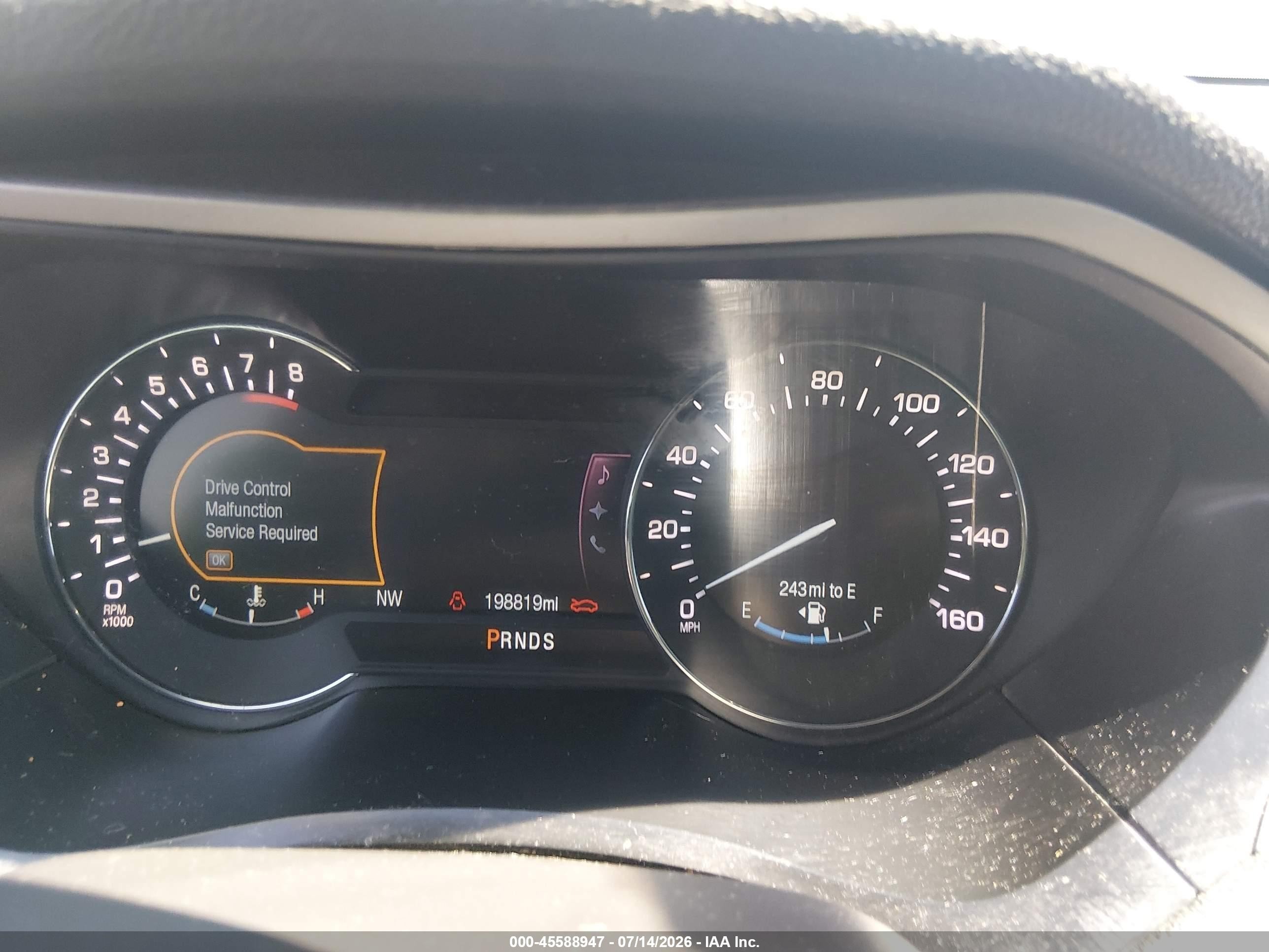 2014 Lincoln MKZ VIN 3LN6L2G93ER811604 IAAI salvage auction — Unknown, Wait Title, sold $500 on 2026-09-20 (photo 7)