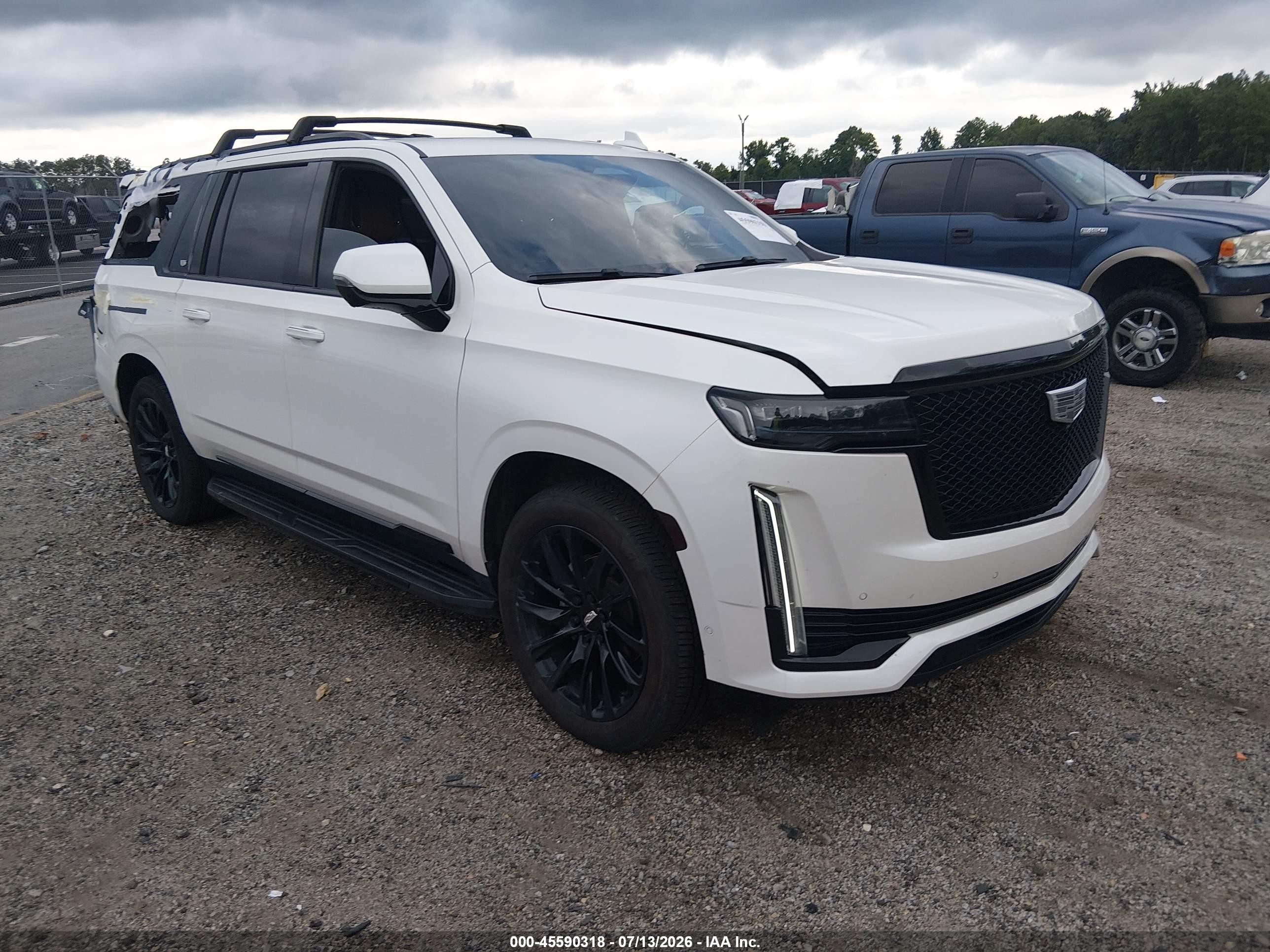 2022 Cadillac Escalade ESV VIN 1GYS4PKT1NR272860 — IAAI salvage auction photo