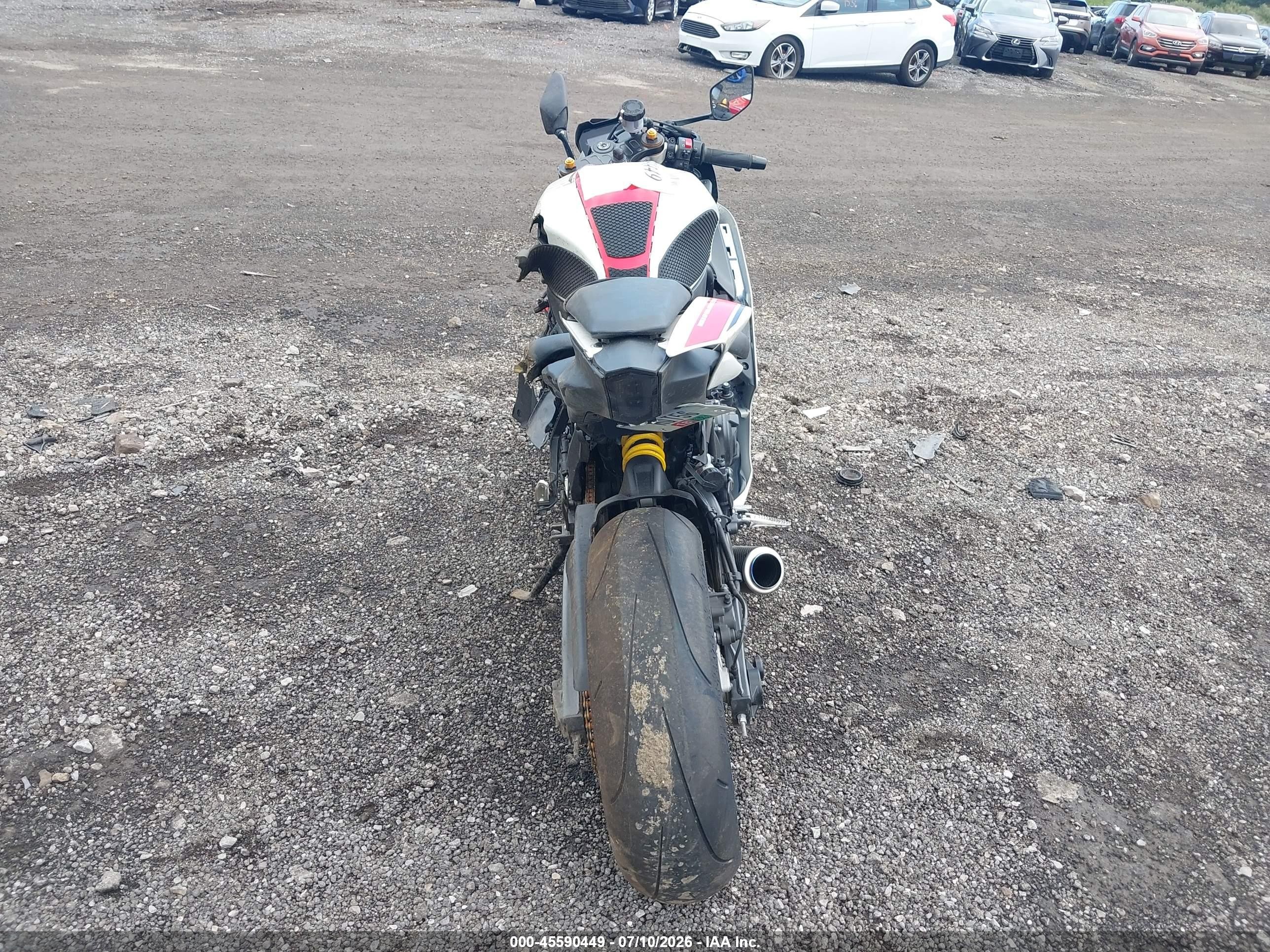 2022 Yamaha Yzf VIN JYARM38E1NA003077 IAAI salvage auction — Side, Salvage (Ohio), sold $725 on 2026-09-09 (photo 6)
