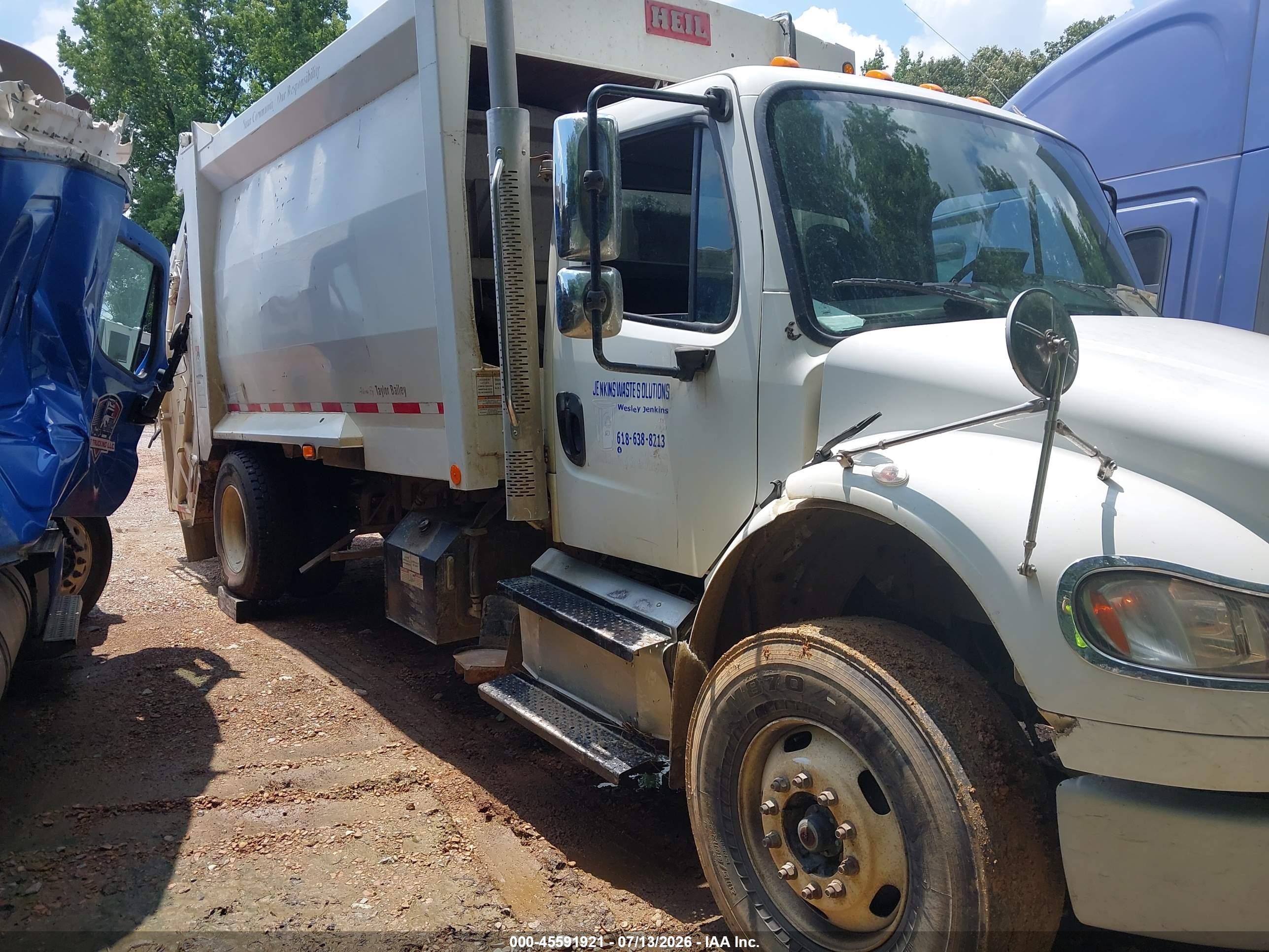 2014 Freightliner M2 106 VIN 1FVACXCY3EHFX1827 — IAAI salvage auction photo