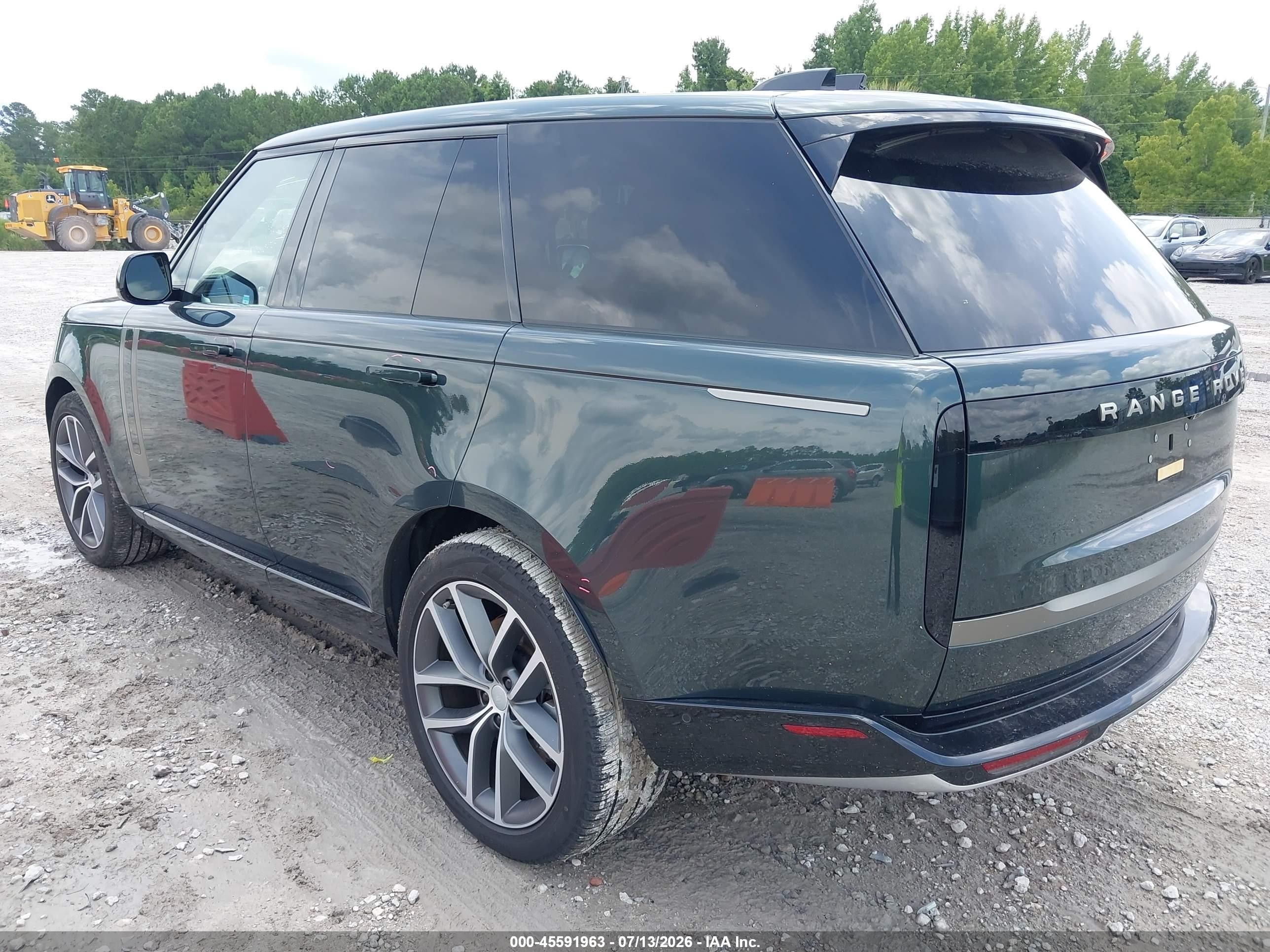 2025 Land Rover Range Rover VIN SALKP9E92SA296631 IAAI salvage auction — Unknown, Salvage (North Carolina), sold $71,000 on 2026-08-21 (photo 3)