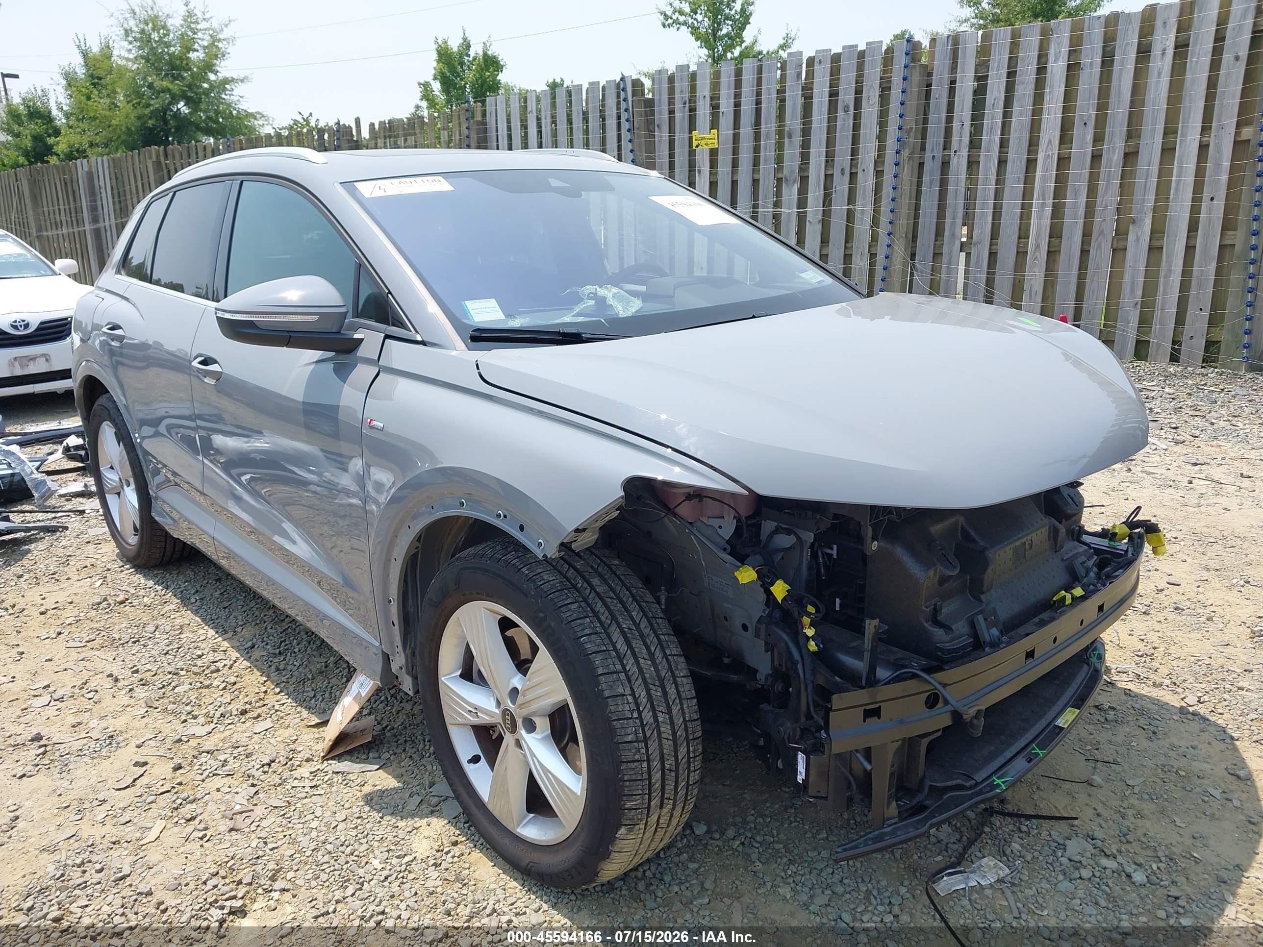 2025 Audi Q4 e-tron VIN WA1KUBFZ1SP041675 IAAI salvage auction — Front End, Salvage (Virginia), sold $16,400 on 2026-09-10 (photo 1)