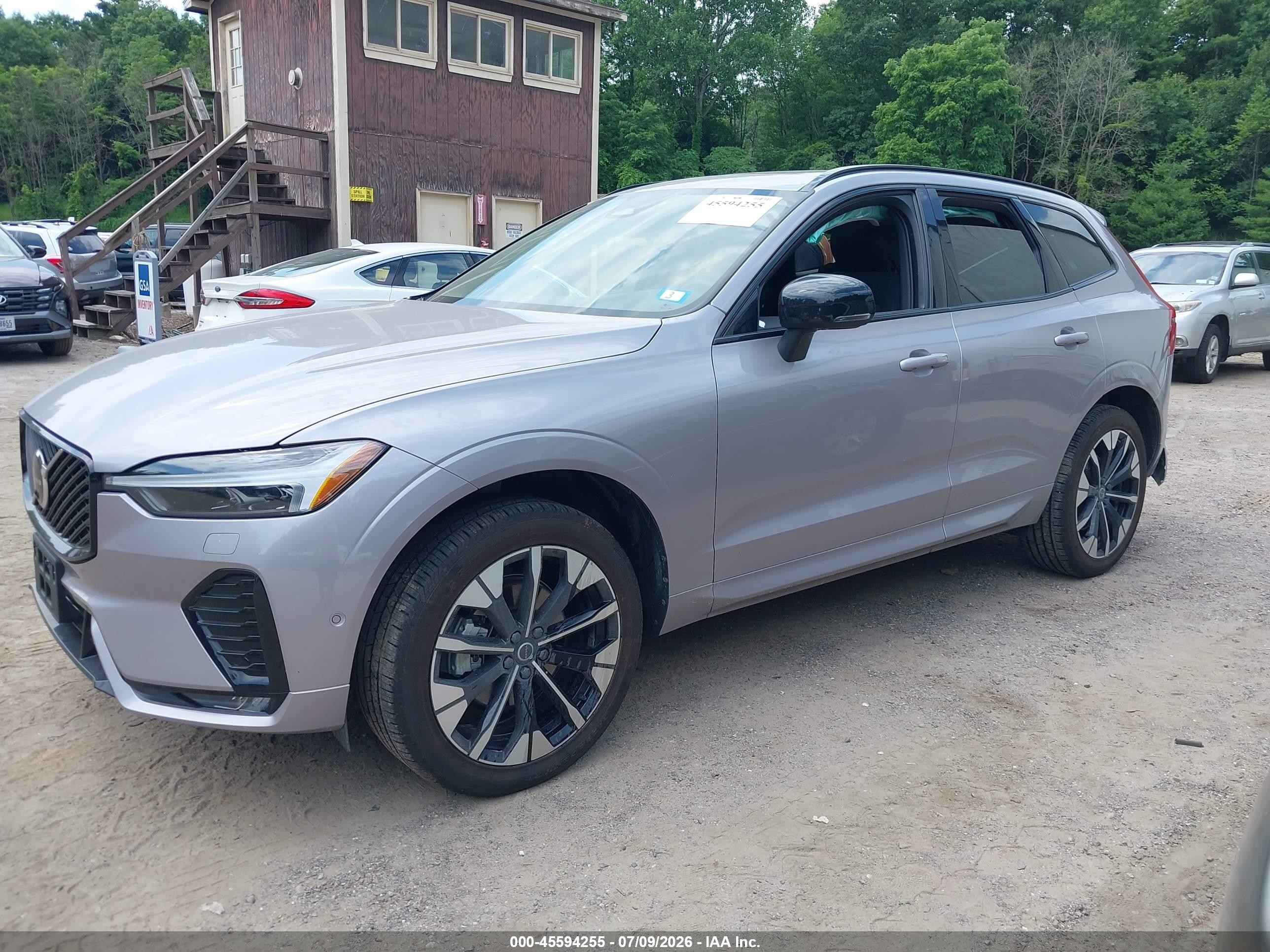 2026 Volvo XC60 VIN YV4M12RC4T1386277 IAAI salvage auction — Rear End, Salvage (Vermont), sold $19,000 on 2026-09-19 (photo 2)