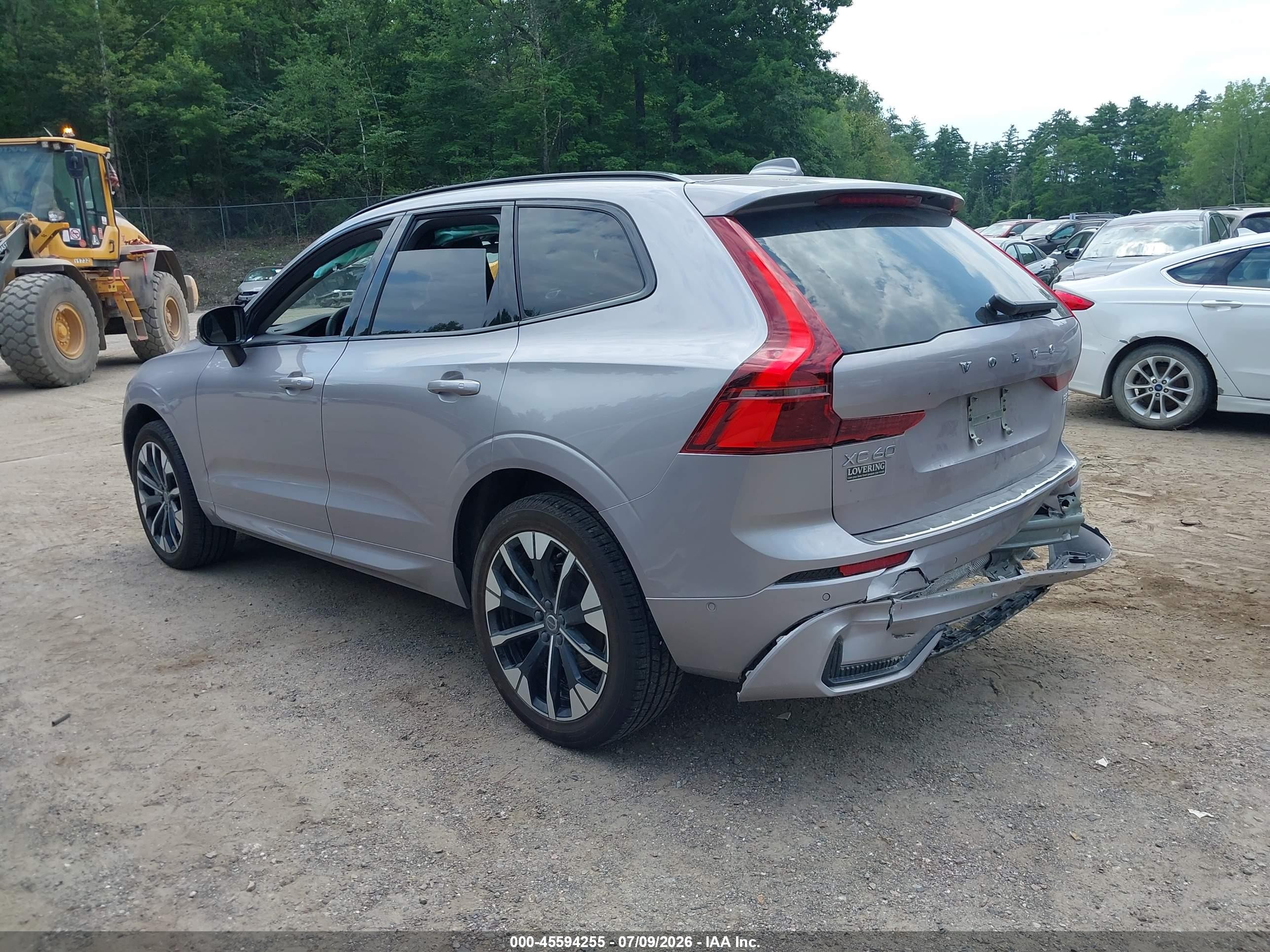 2026 Volvo XC60 VIN YV4M12RC4T1386277 IAAI salvage auction — Rear End, Salvage (Vermont), sold $19,000 on 2026-09-19 (photo 3)