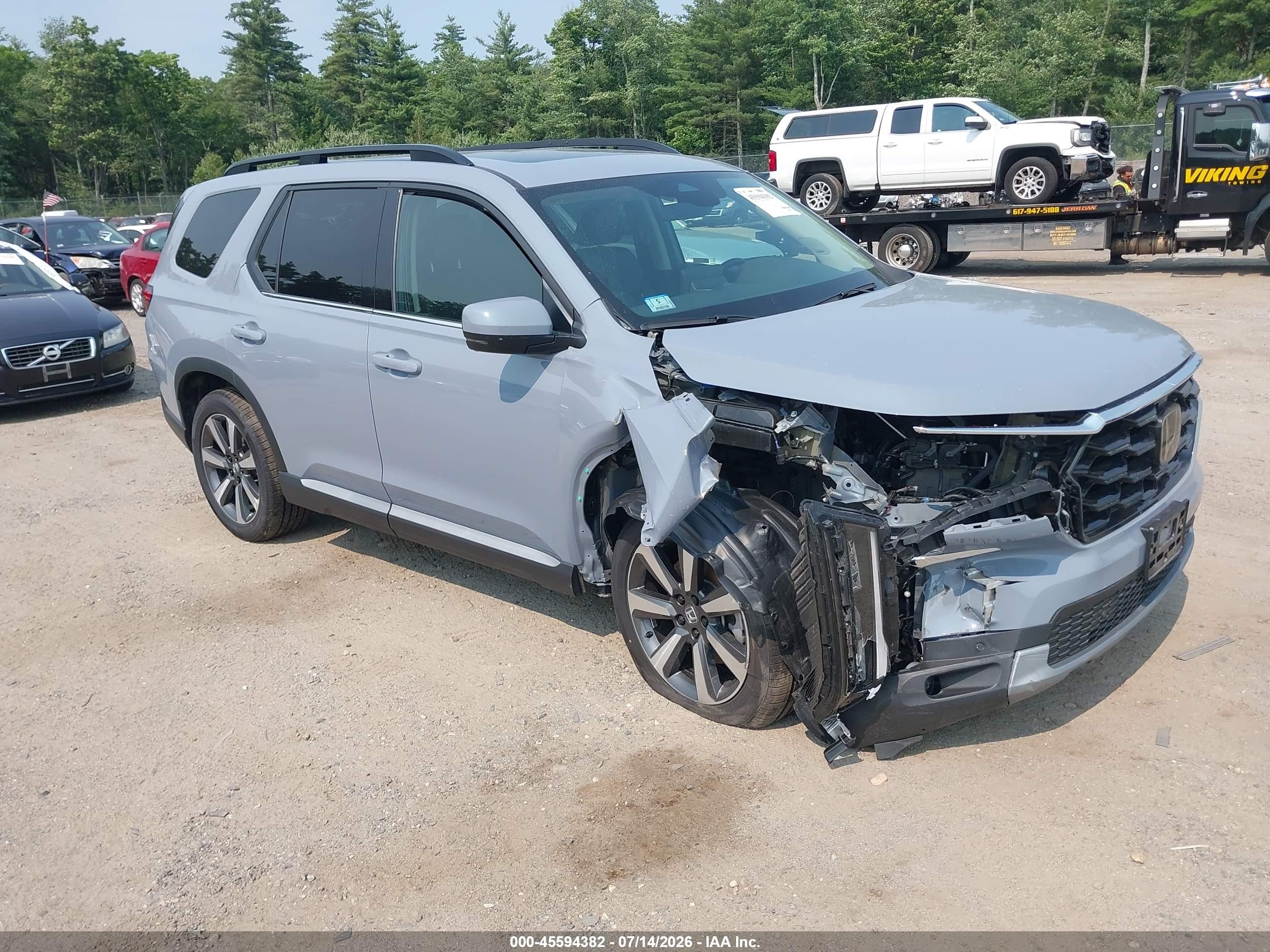 2025 Honda Pilot VIN 5FNYG1H74SB011691 — IAAI salvage auction photo
