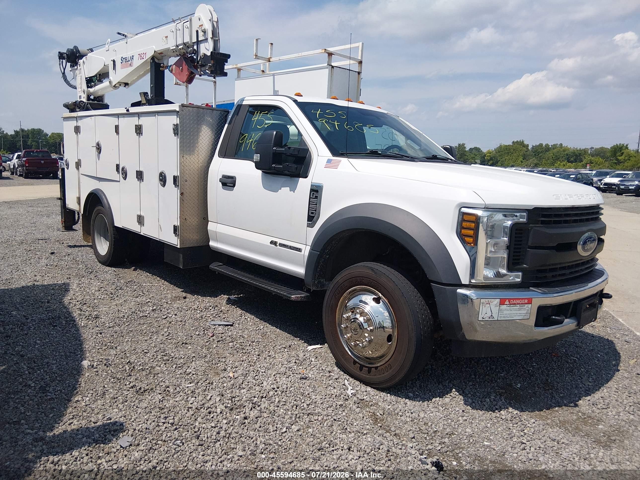 2019 Ford F-550 Chassis VIN 1FDUF5GT1KDA22559 — IAAI salvage auction photo